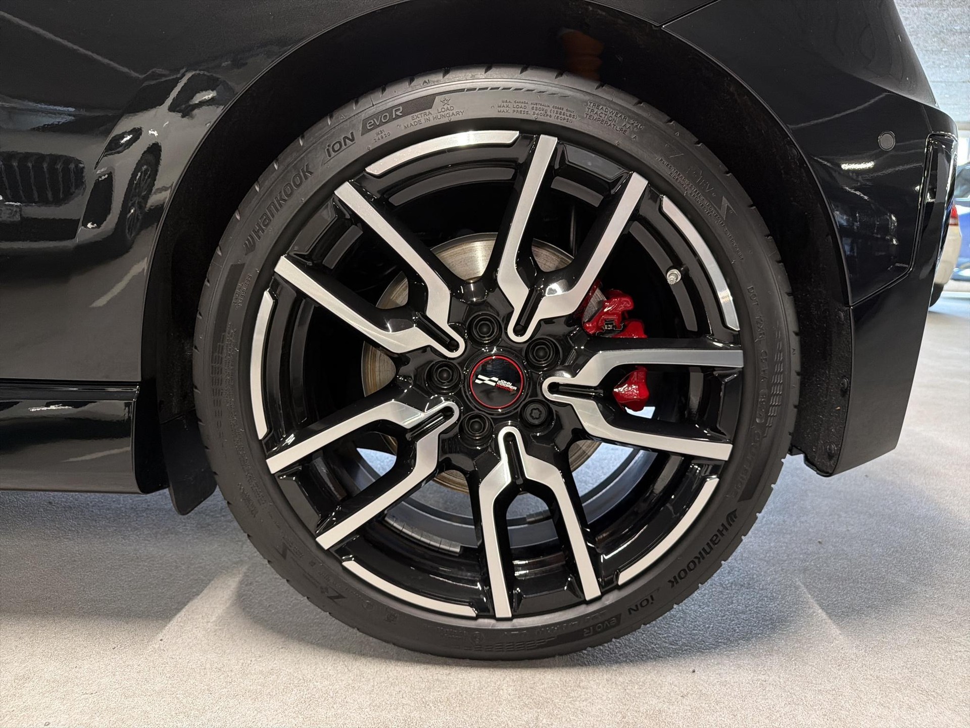 MINI Cooper eJCW-image-8