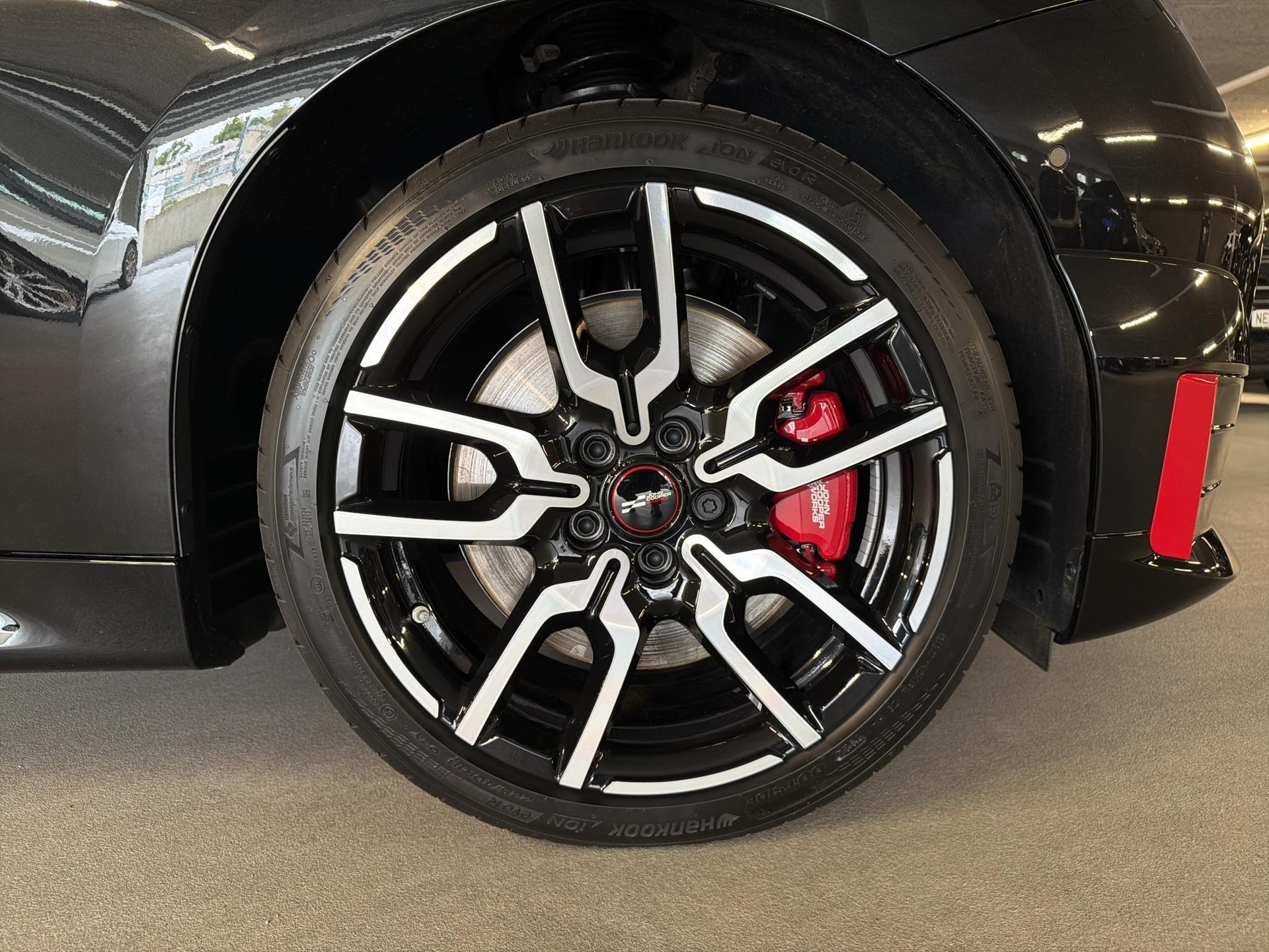 MINI Cooper eJCW-image-6