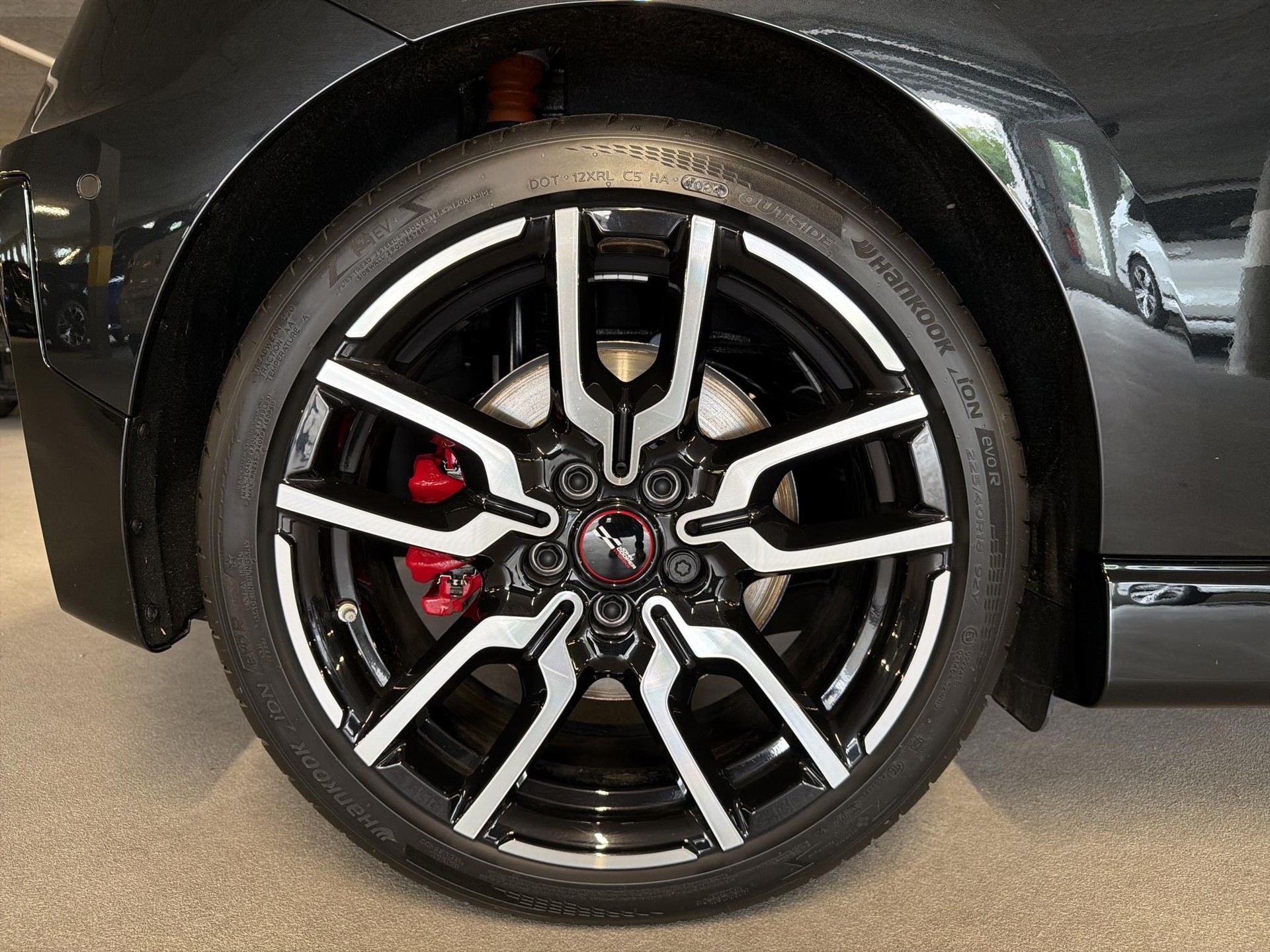 MINI Cooper eJCW-image-9