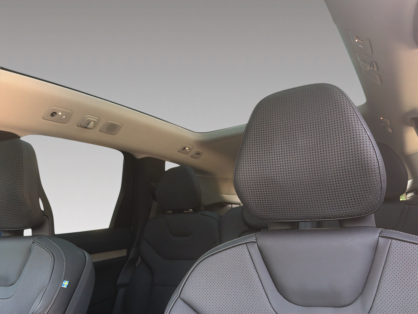 VOLVO EX90 Twin Performance Ultra AWD-image-18