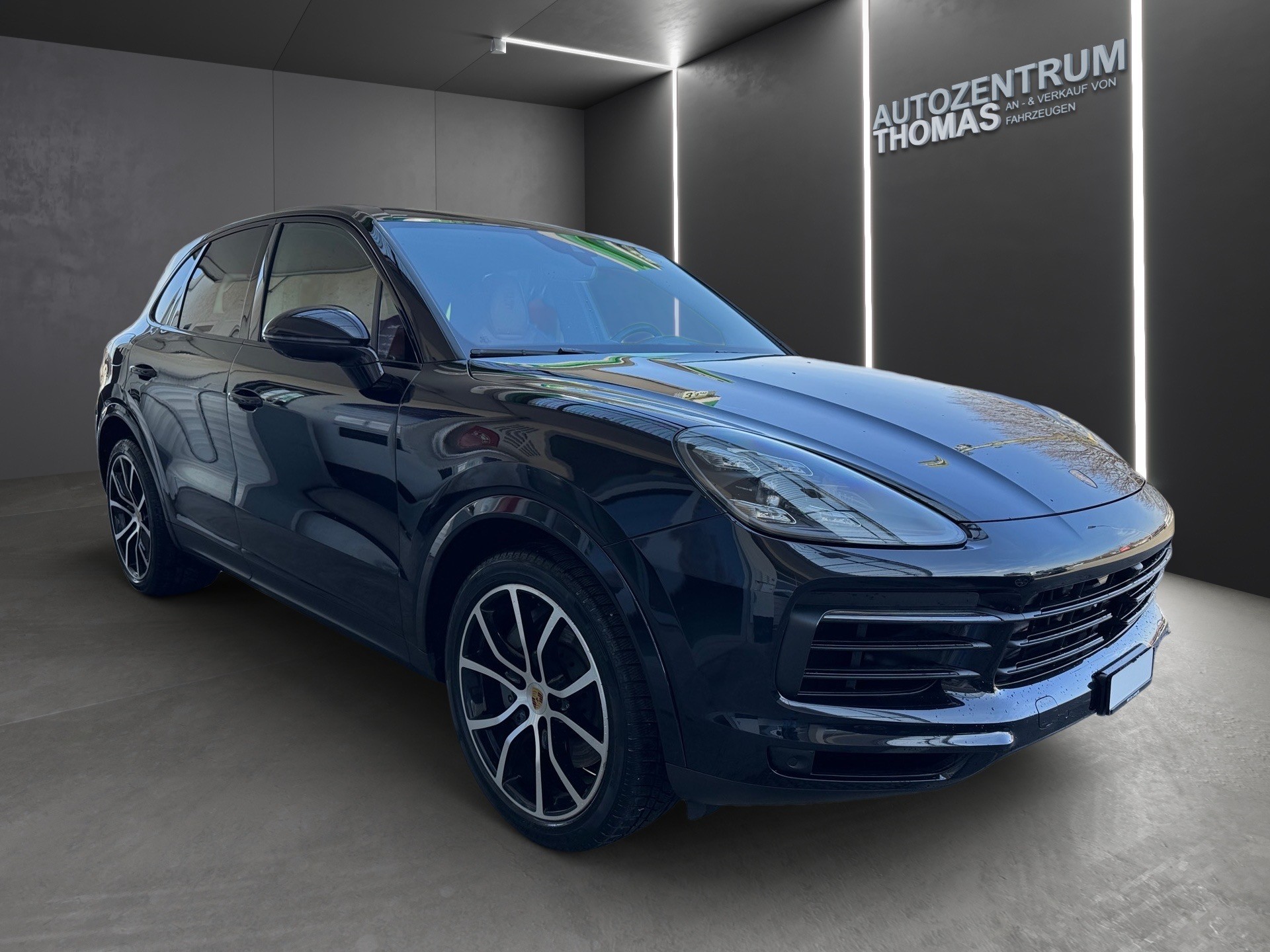 PORSCHE Cayenne S-image-2