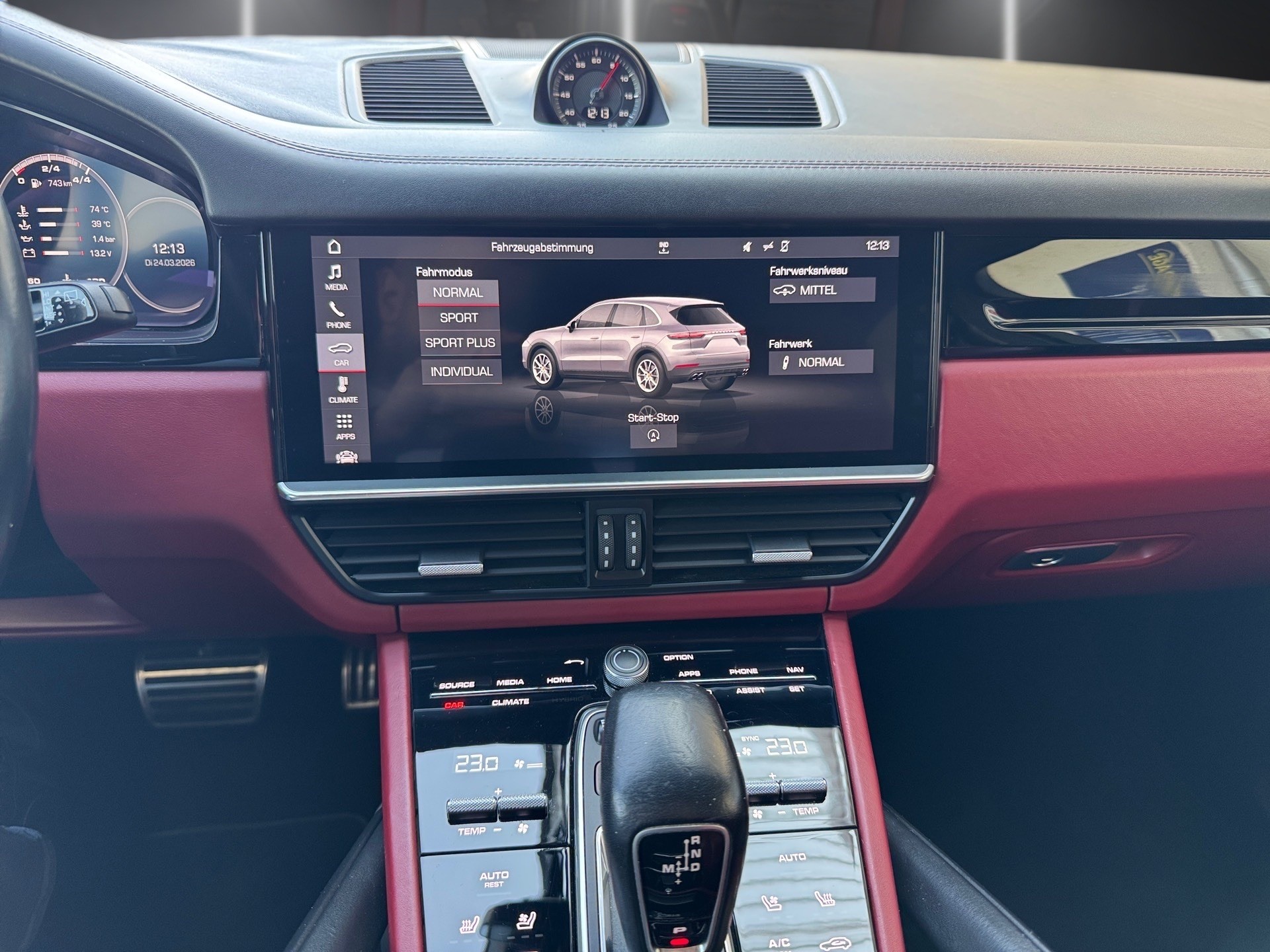 PORSCHE Cayenne S-image-14