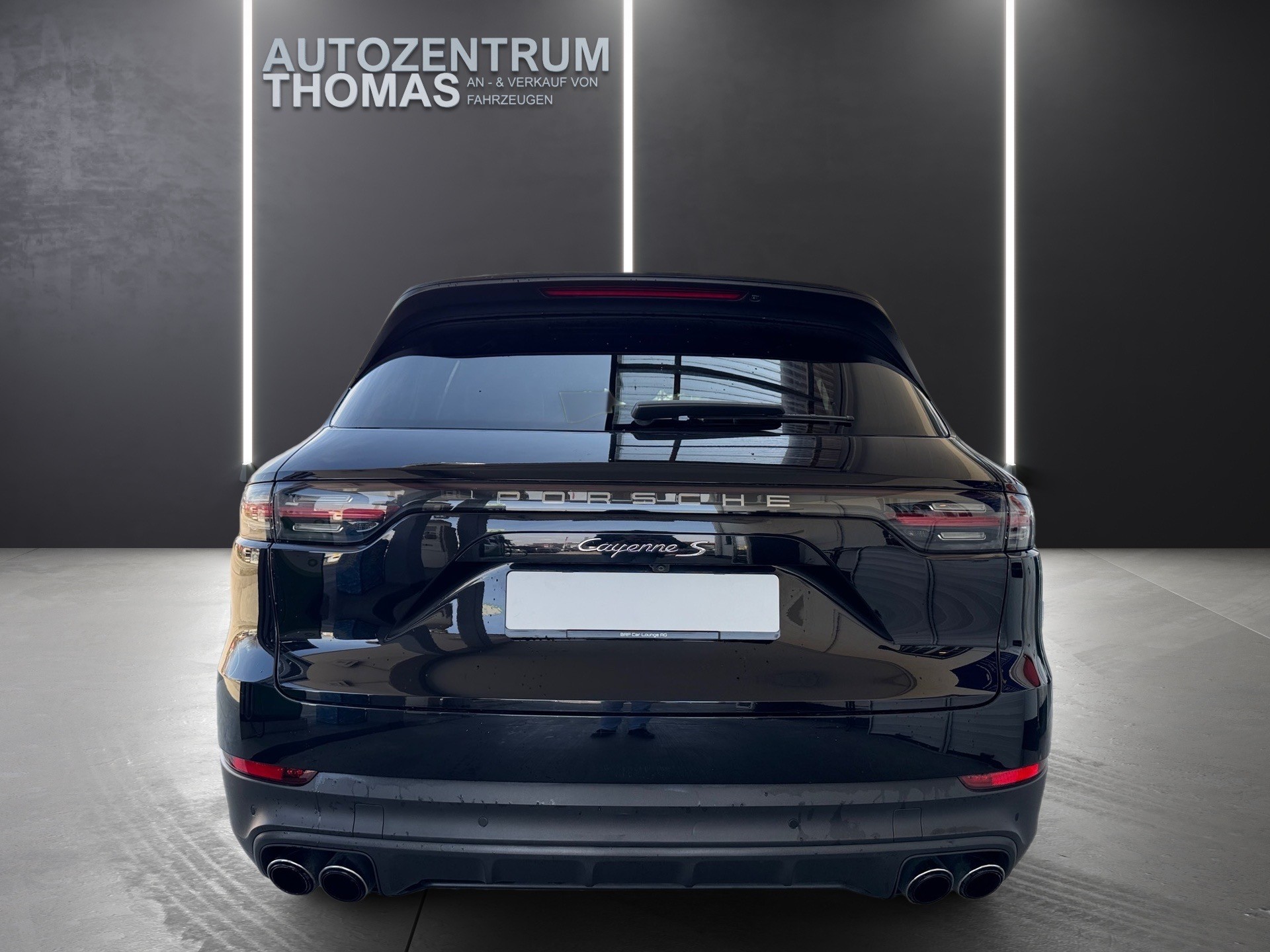 PORSCHE Cayenne S-image-4