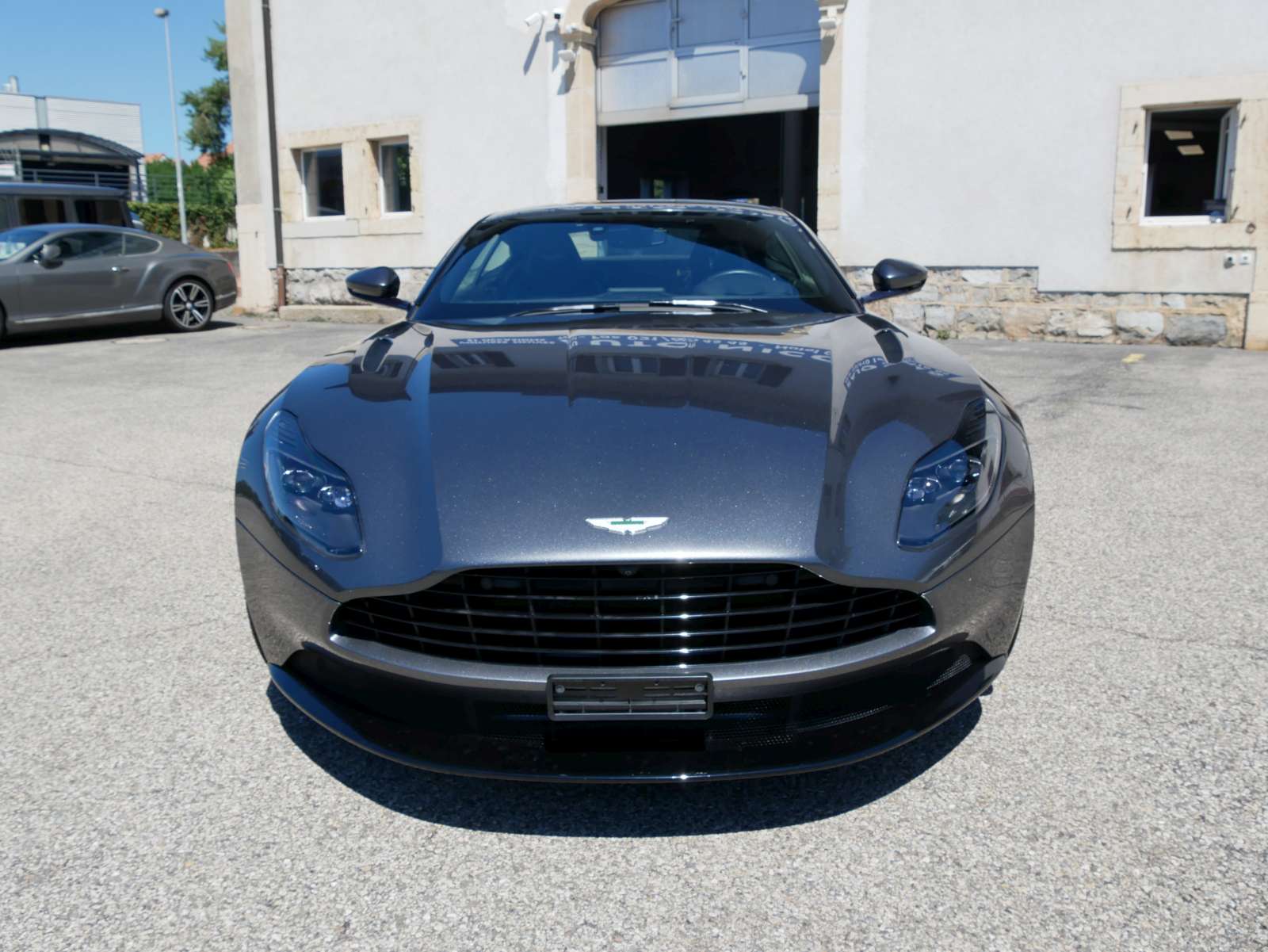 ASTON MARTIN DB11 V8 Touchtronic 3-image-6