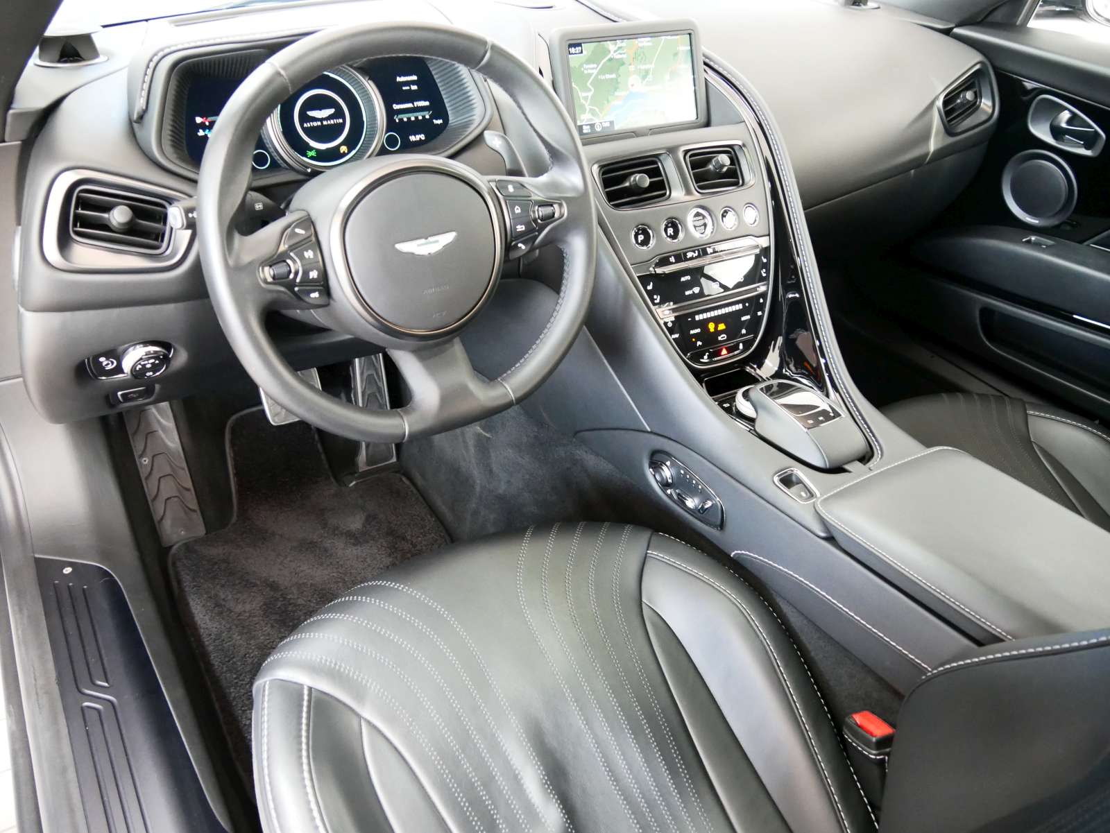ASTON MARTIN DB11 V8 Touchtronic 3-image-8