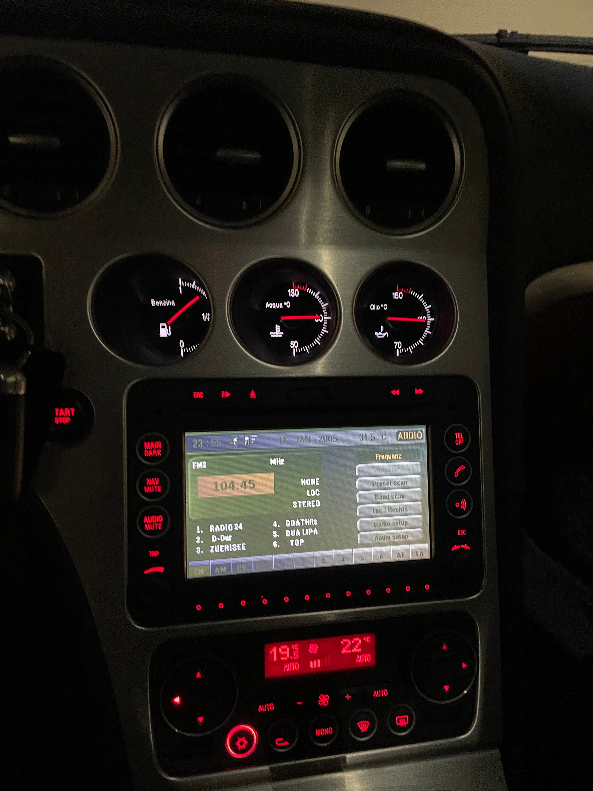 ALFA ROMEO Brera 3.2 JTS Q4 Sky 260PS Automat-image-25