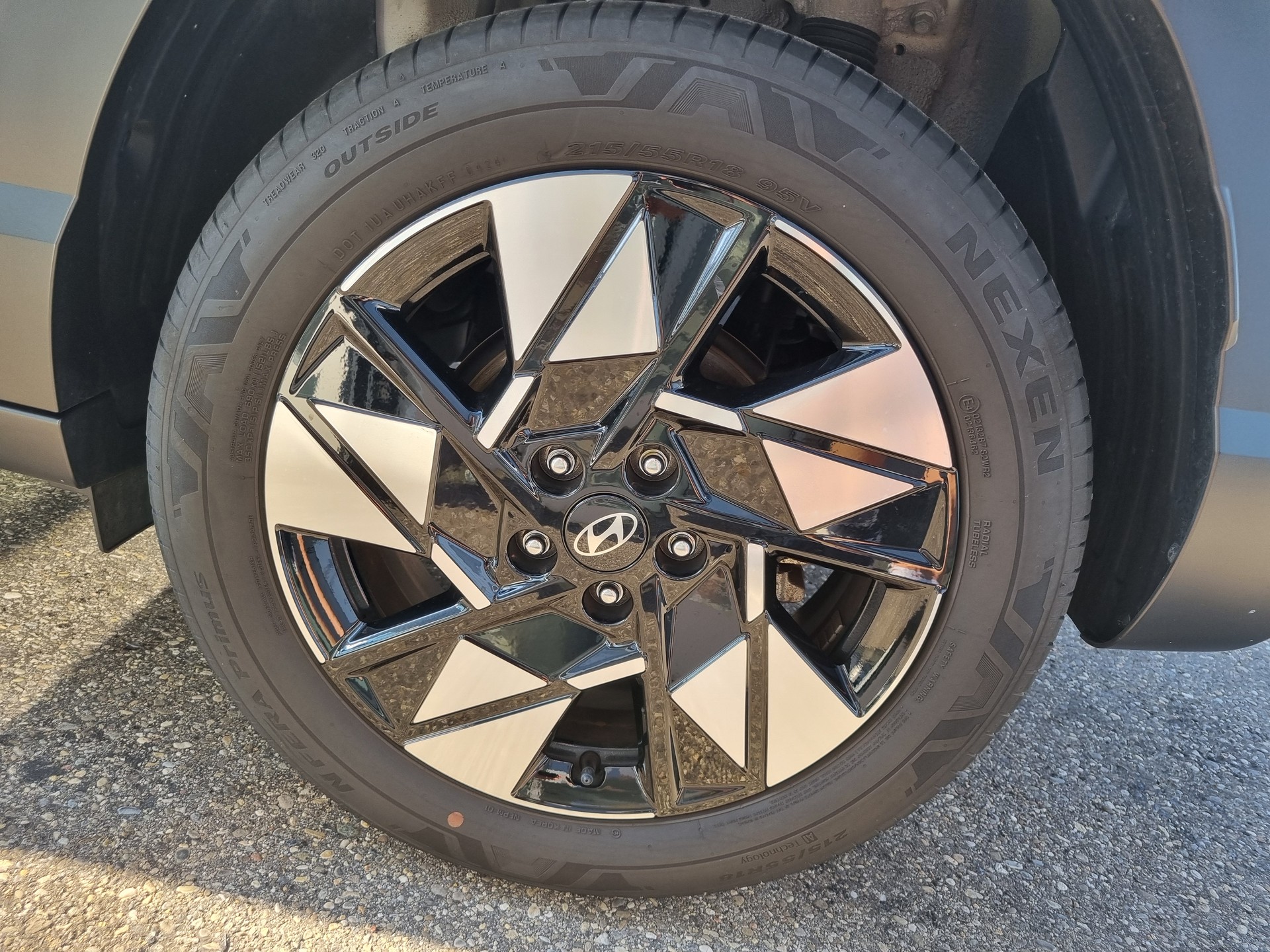 HYUNDAI Kona 1.6 GDi HEV Amplia DCT-image-10