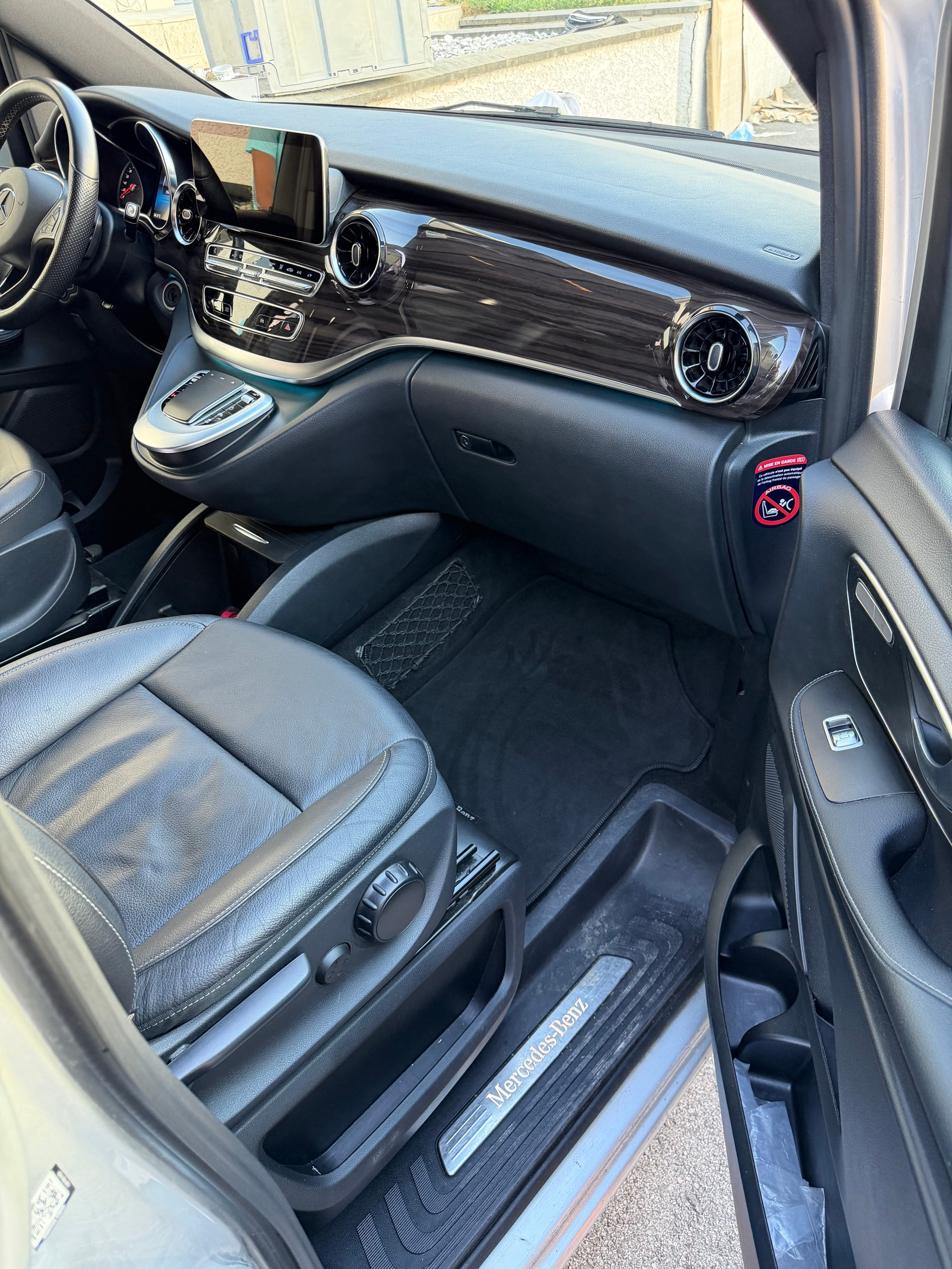MERCEDES-BENZ V 250 d Avantgarde lang 4matic-image-3