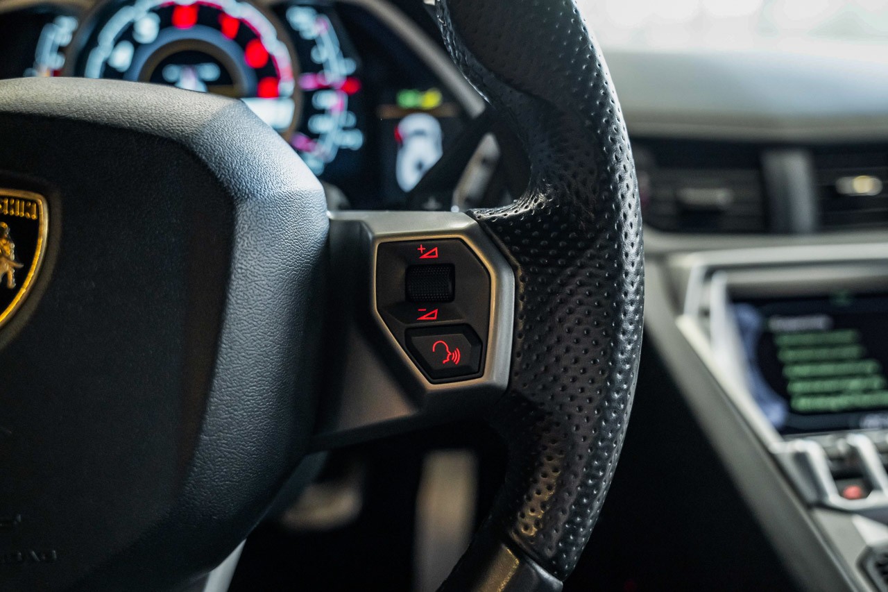 LAMBORGHINI Aventador LP700-4 Coupé E-Gear-image-24