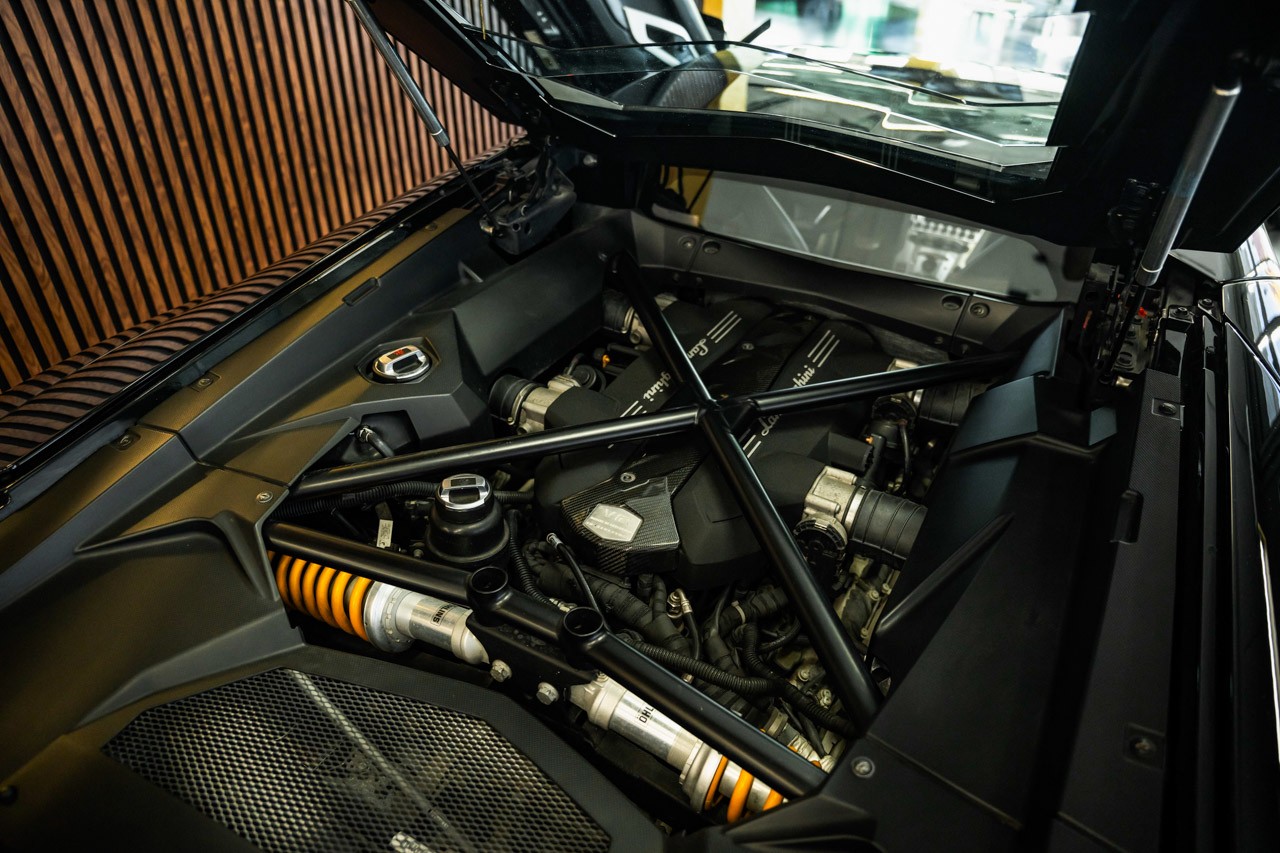 LAMBORGHINI Aventador LP700-4 Coupé E-Gear-image-31