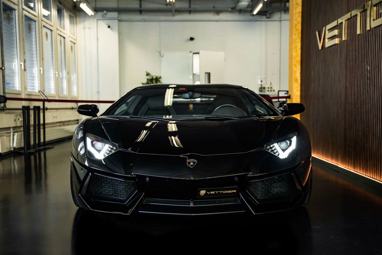 LAMBORGHINI Aventador LP700-4 Coupé E-Gear-showroom-element-2