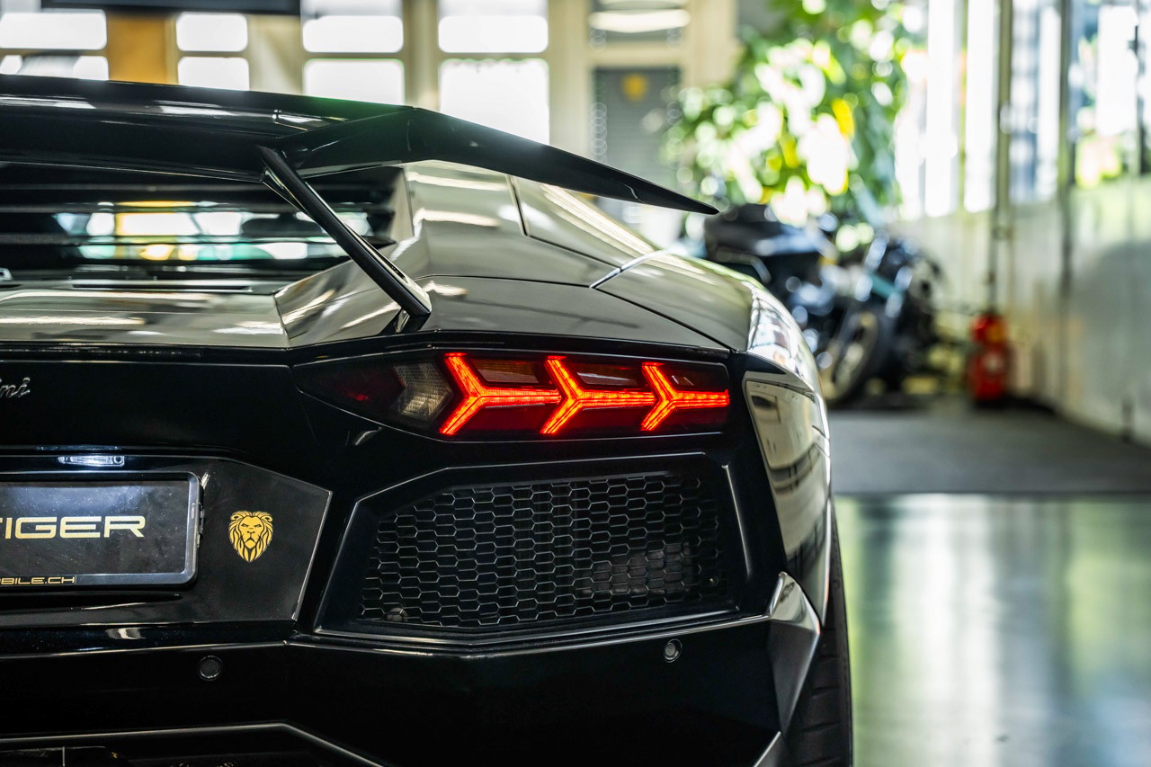 LAMBORGHINI Aventador LP700-4 Coupé E-Gear-image-11