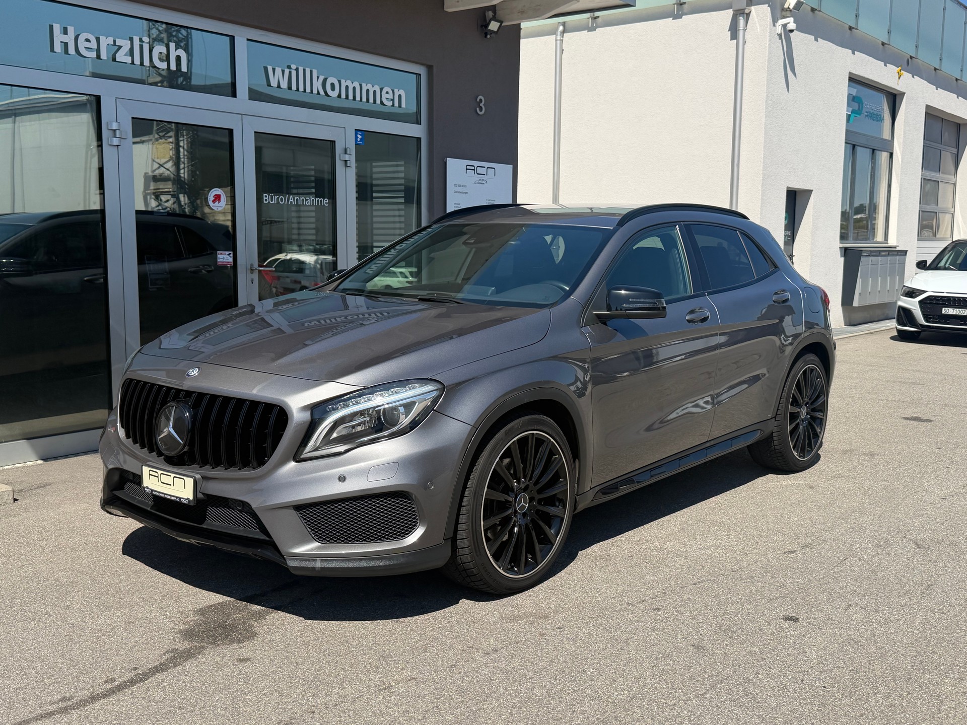 MERCEDES-BENZ GLA 220 CDI AMG Line 4Matic 7G-DCT-image-3