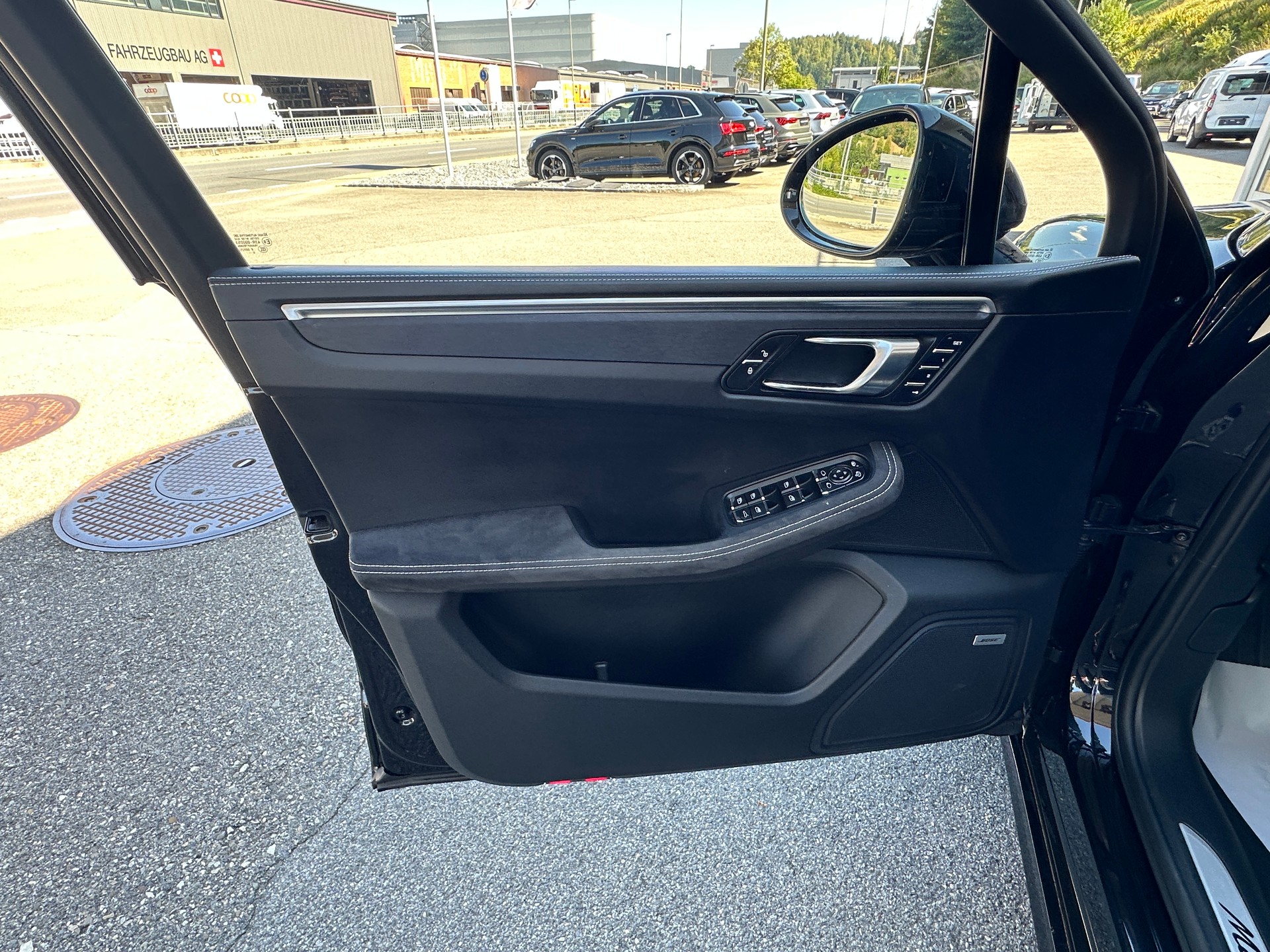 PORSCHE Macan GTS PDK-image-13