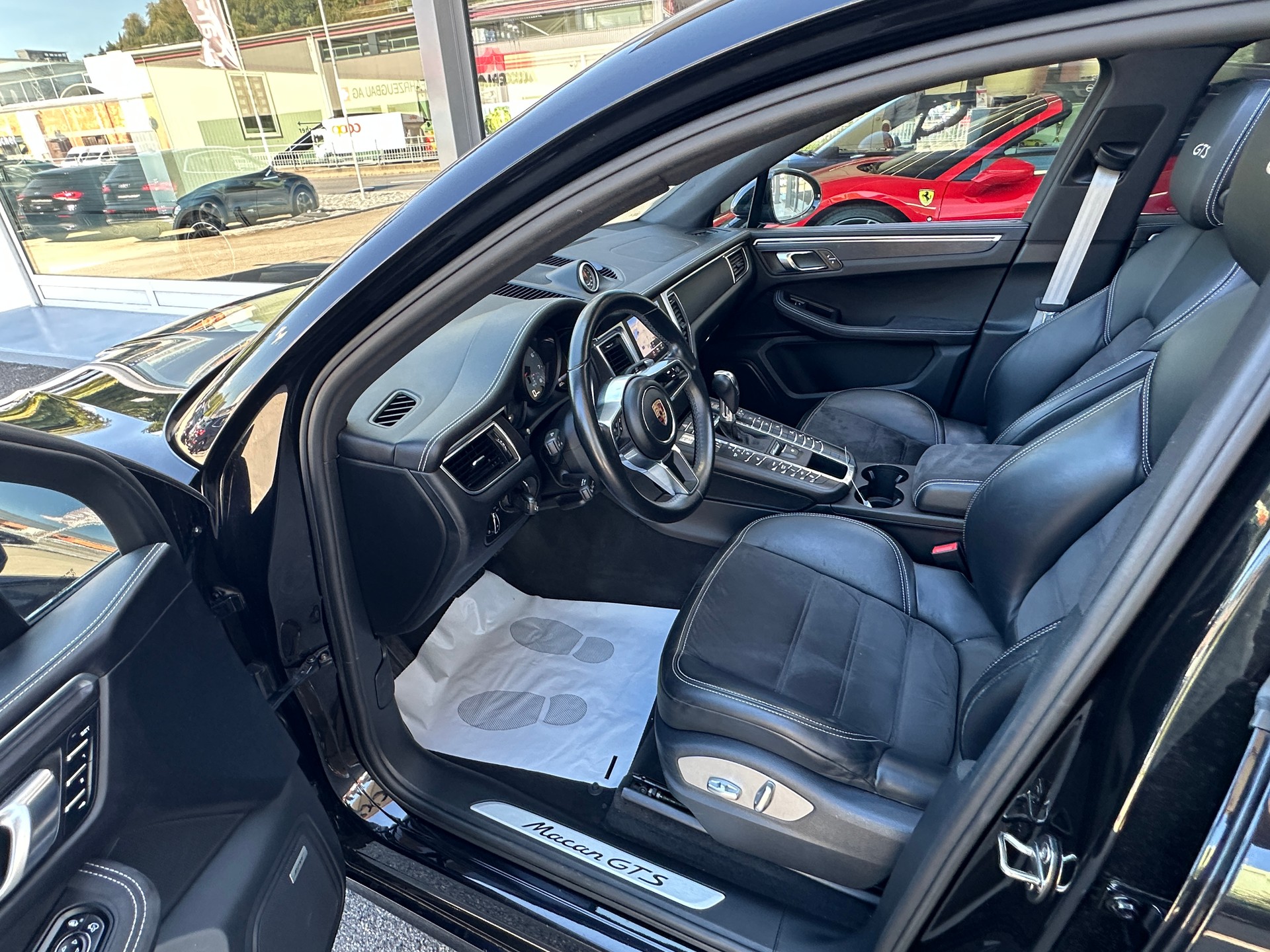PORSCHE Macan GTS PDK-image-14