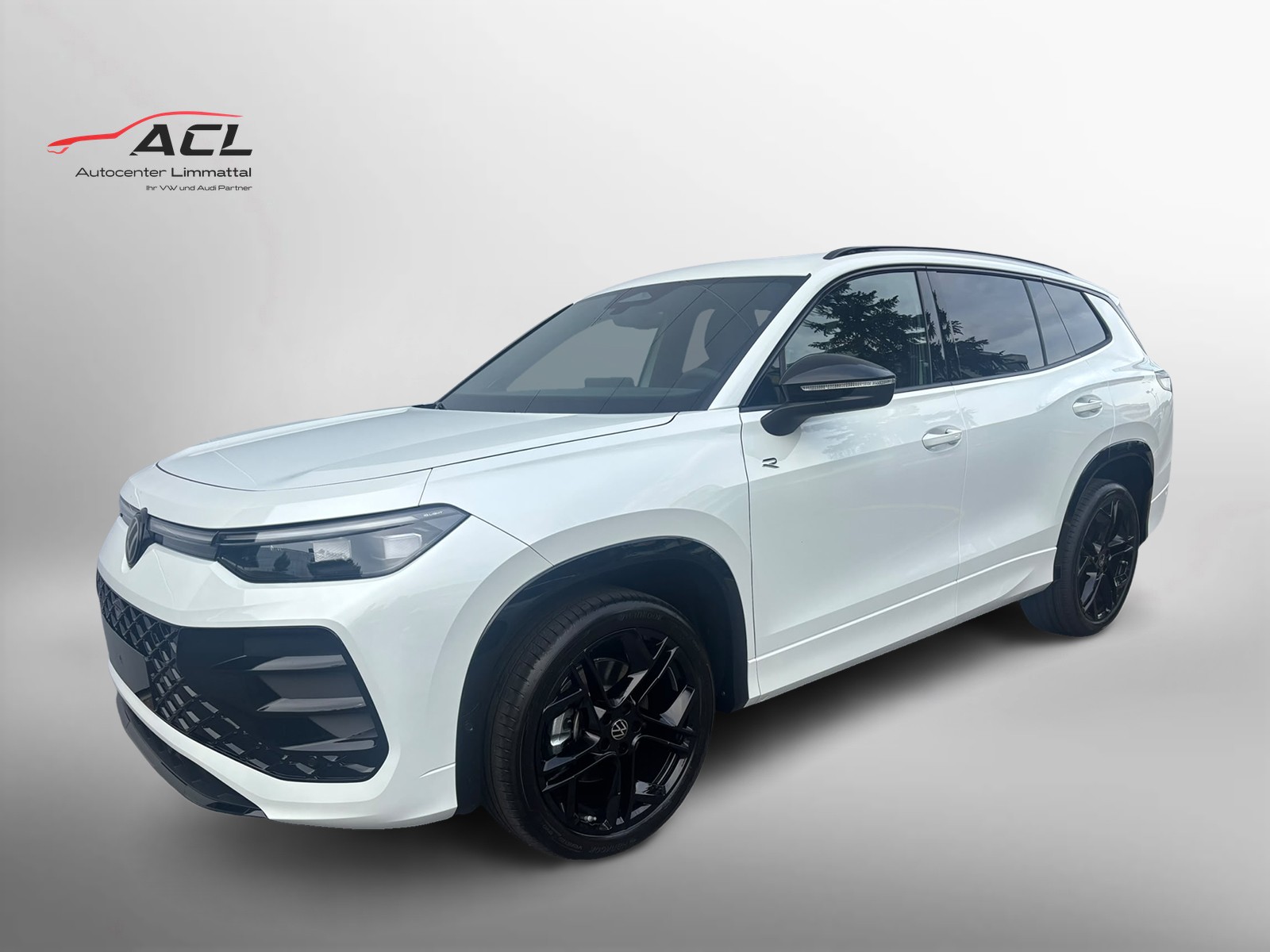 VW Tayron R-Line UNITED 2.0TSI 204PS DSG 4Motion-image-0