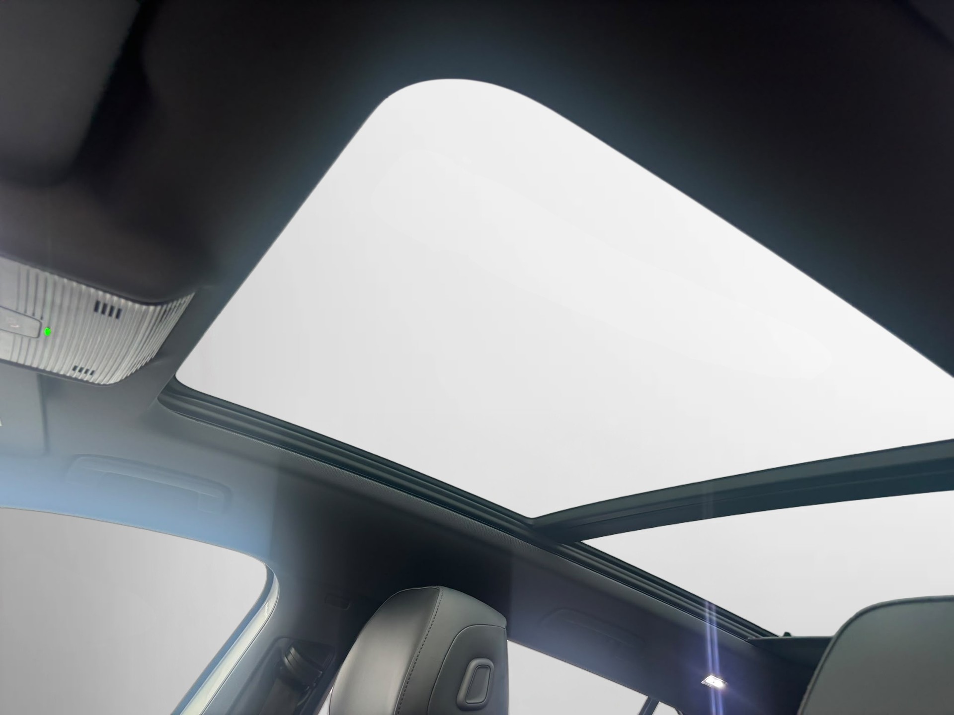 VW Tayron R-Line UNITED 2.0TSI 204PS DSG 4Motion-image-5