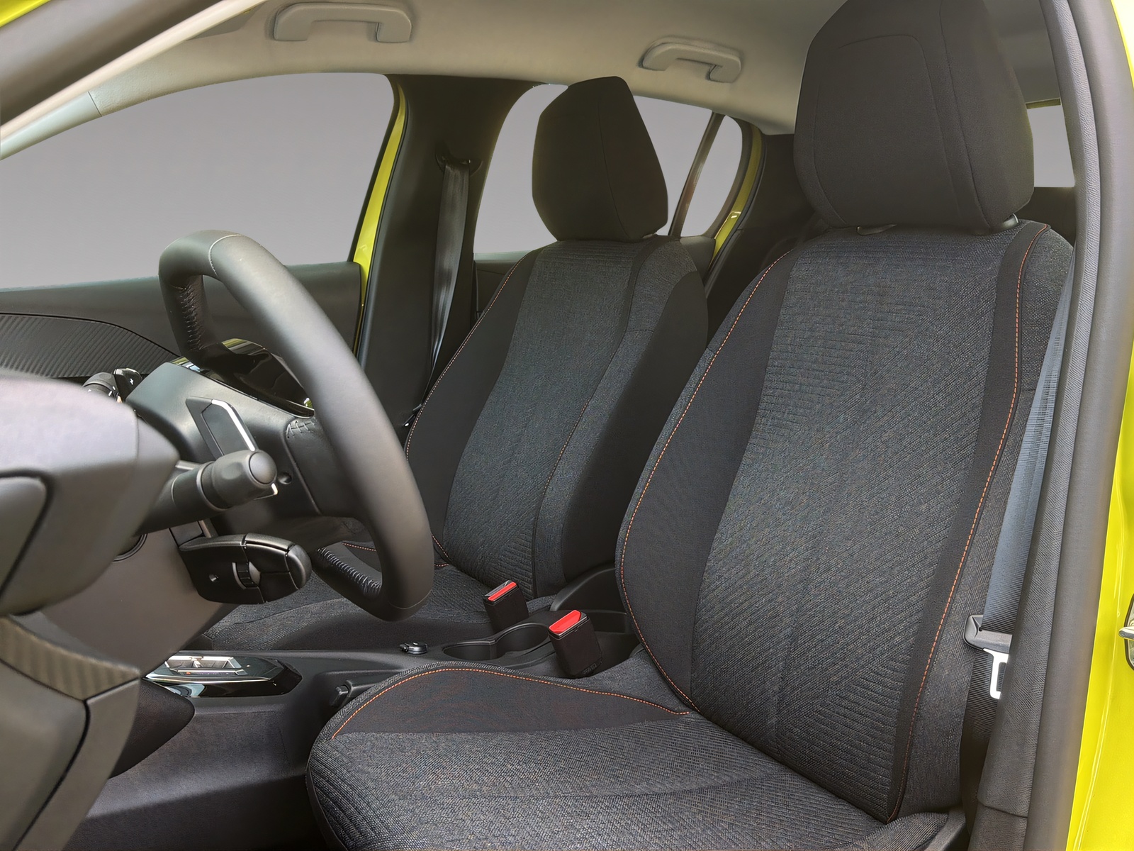 PEUGEOT 208 1.2 Hybrid Style-image-5