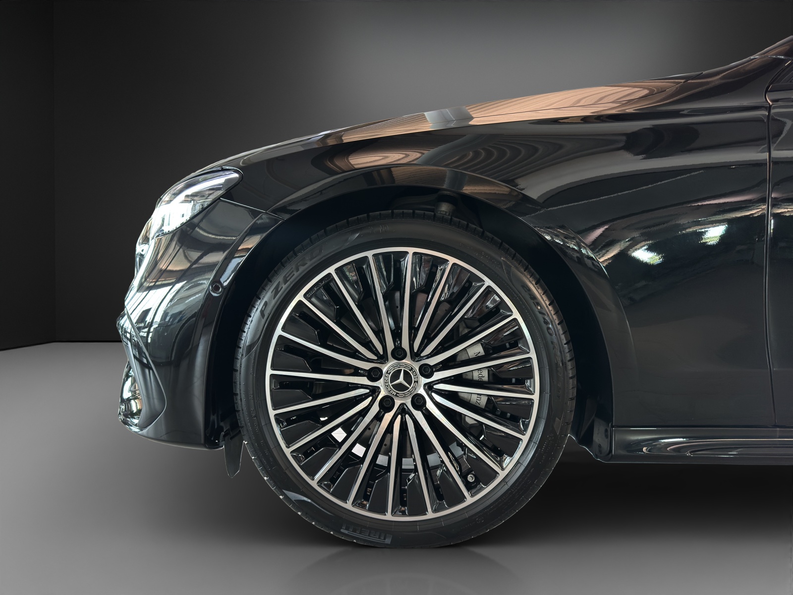 MERCEDES-BENZ E 220 d T 4M 9G-Tronic AMG Line-image-7