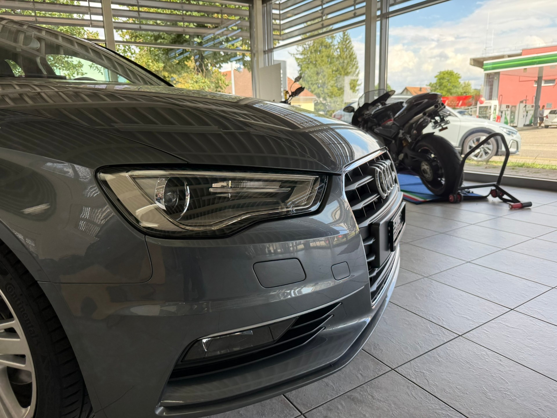 AUDI A3 Limousine 1.8 TFSI Ambition S-tronic-image-24
