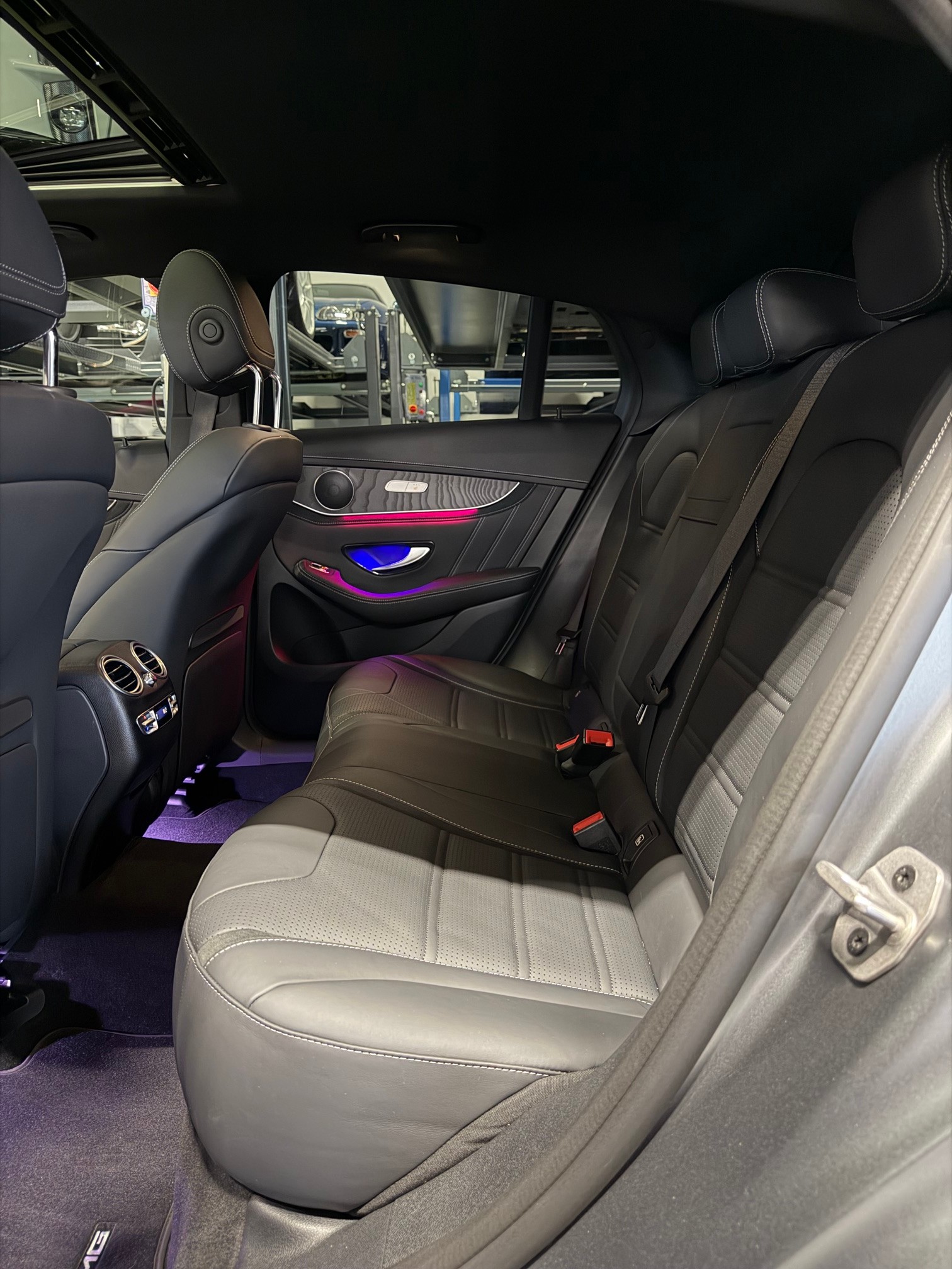 MERCEDES-BENZ GLC Coupé 63 S AMG 4Matic 9G-Tronic-image-9