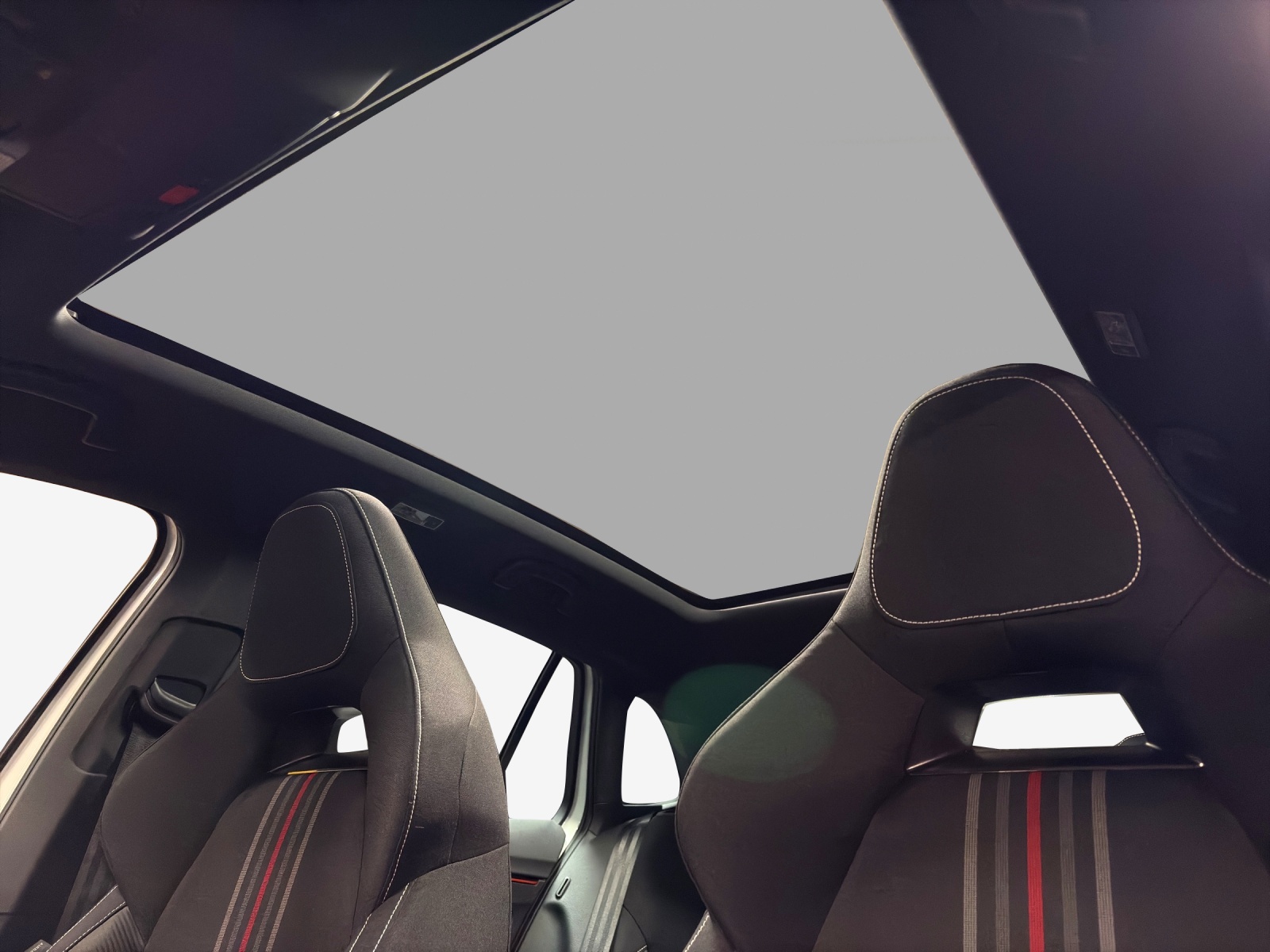 SKODA Scala 1.0 TSI Monte Carlo DSG-image-15