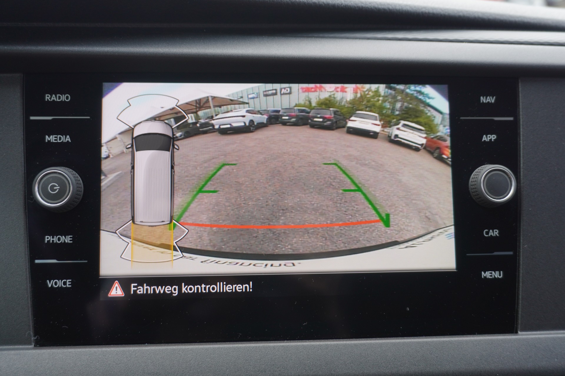 VW T6.1 2.0 TDI DSG EINBAUSCHRÄNKE!!!-image-18