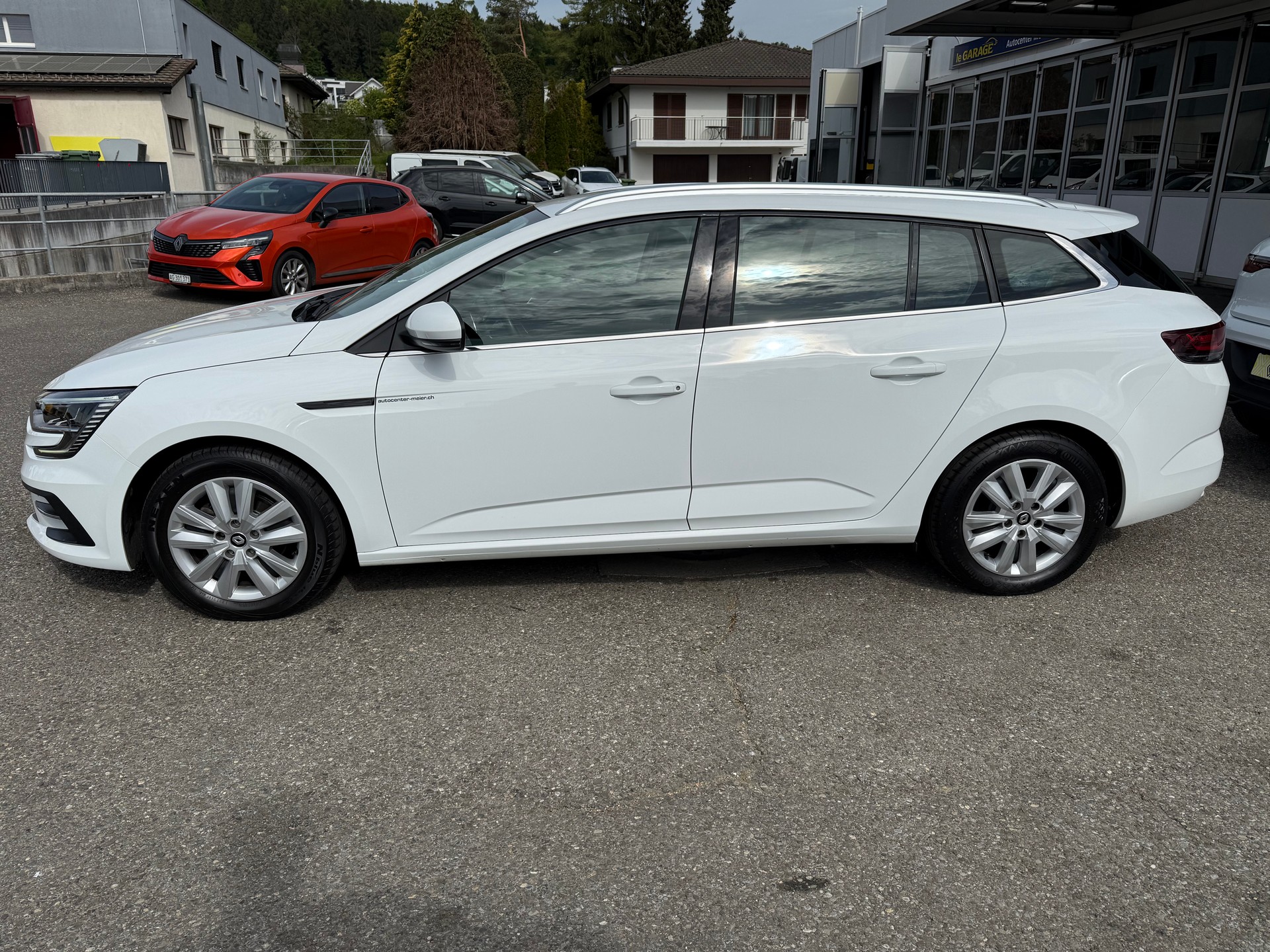 RENAULT Mégane Grandtour 1.5 dCi Business EDC-image-2