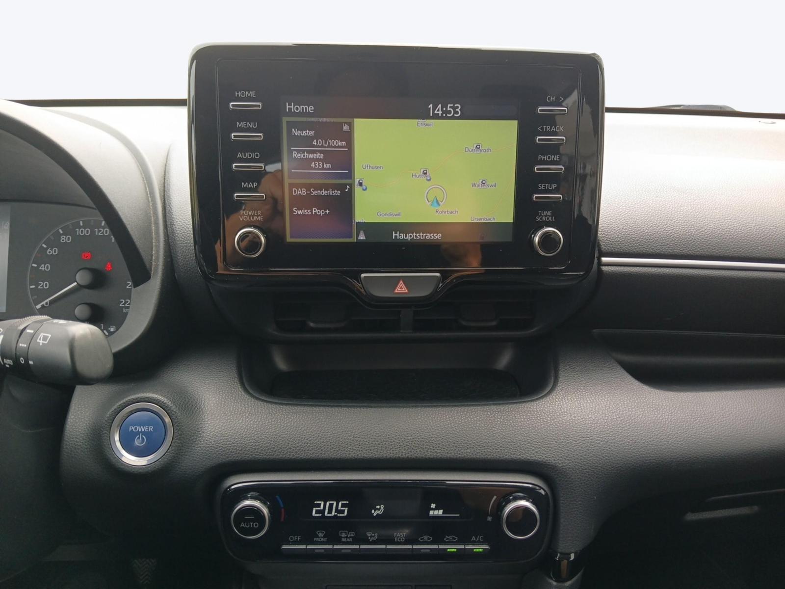 TOYOTA Yaris 1.5 VVT-i HSD Active-image-11