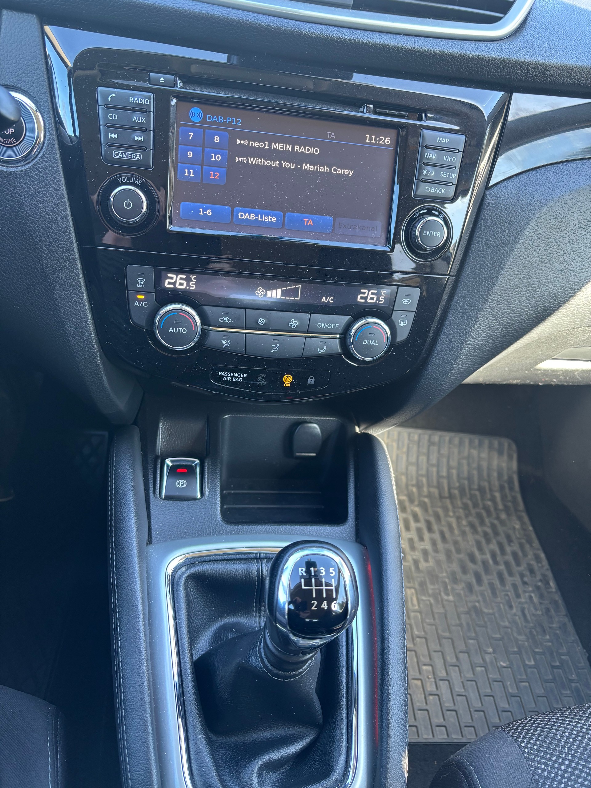 NISSAN Qashqai 1.6 dCi N-Connecta ALL-MODE 4x4-image-5