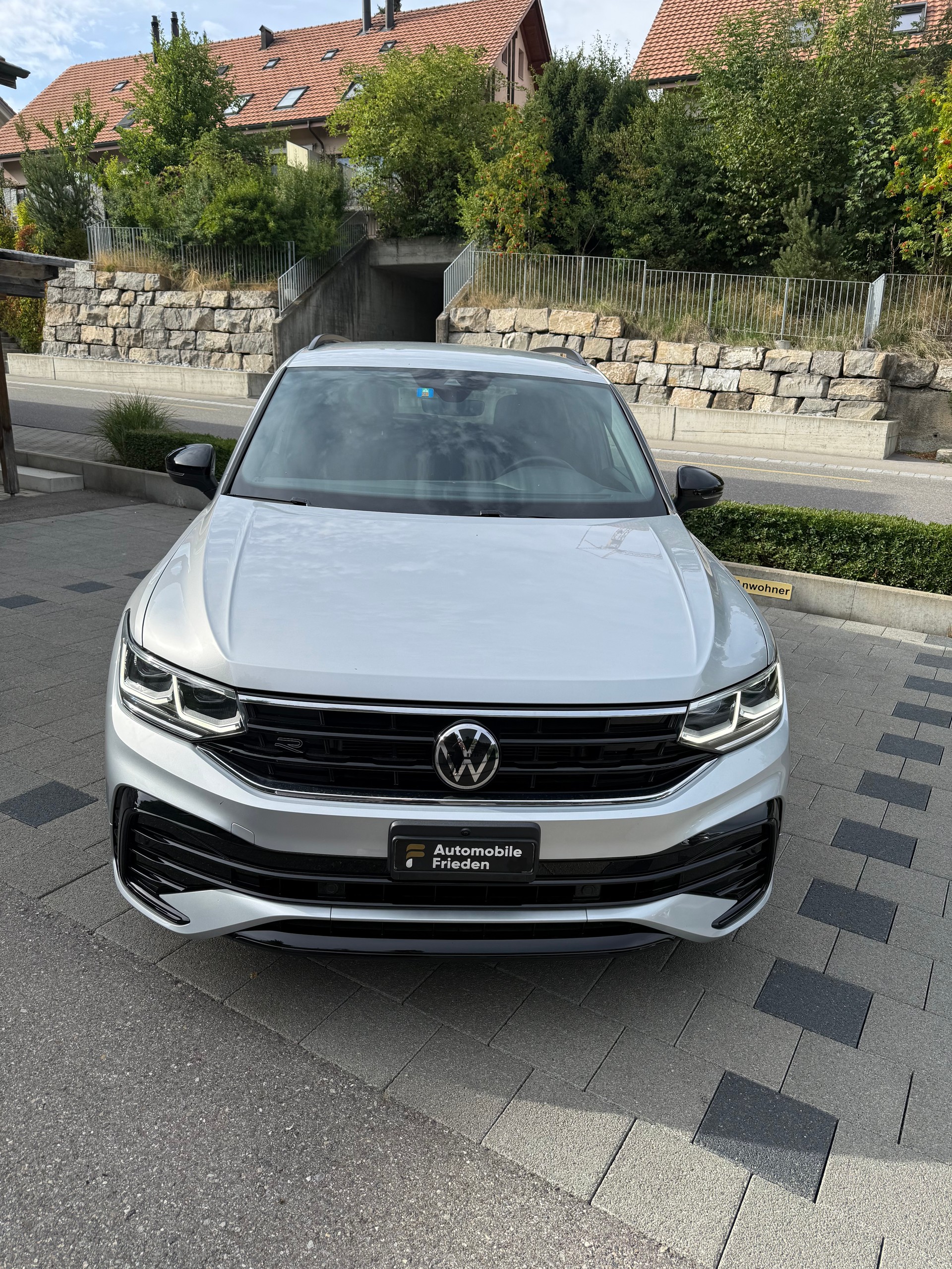 VW Tiguan 2.0TSI R-Line 4Motion DSG-image-1