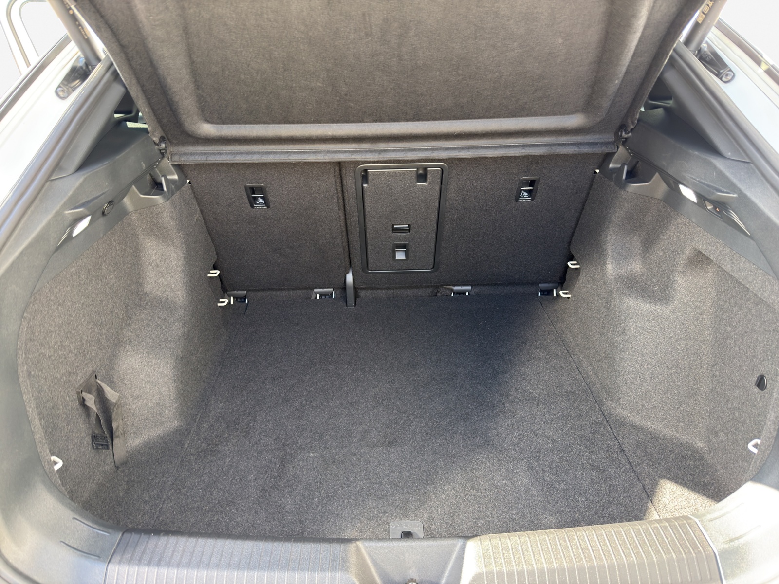 VW ID.5 Pro Performance 77 kWh-image-12