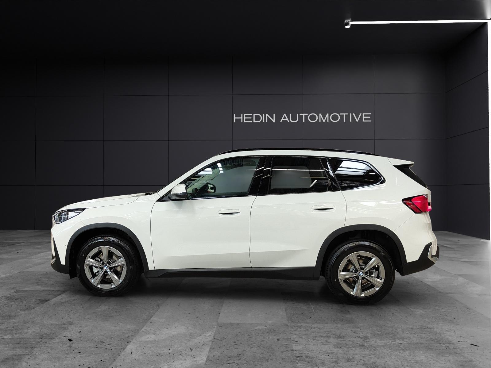 BMW X1 18d sDrive-image-1
