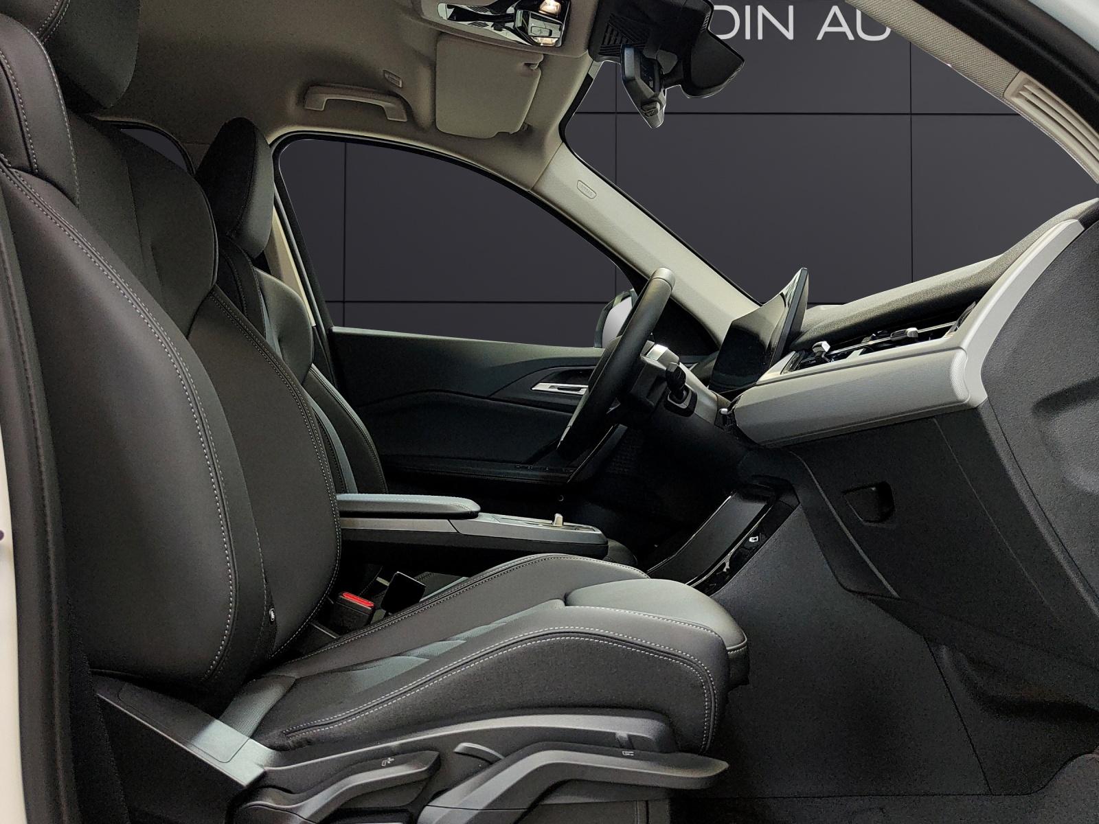 BMW X1 18d sDrive-image-18