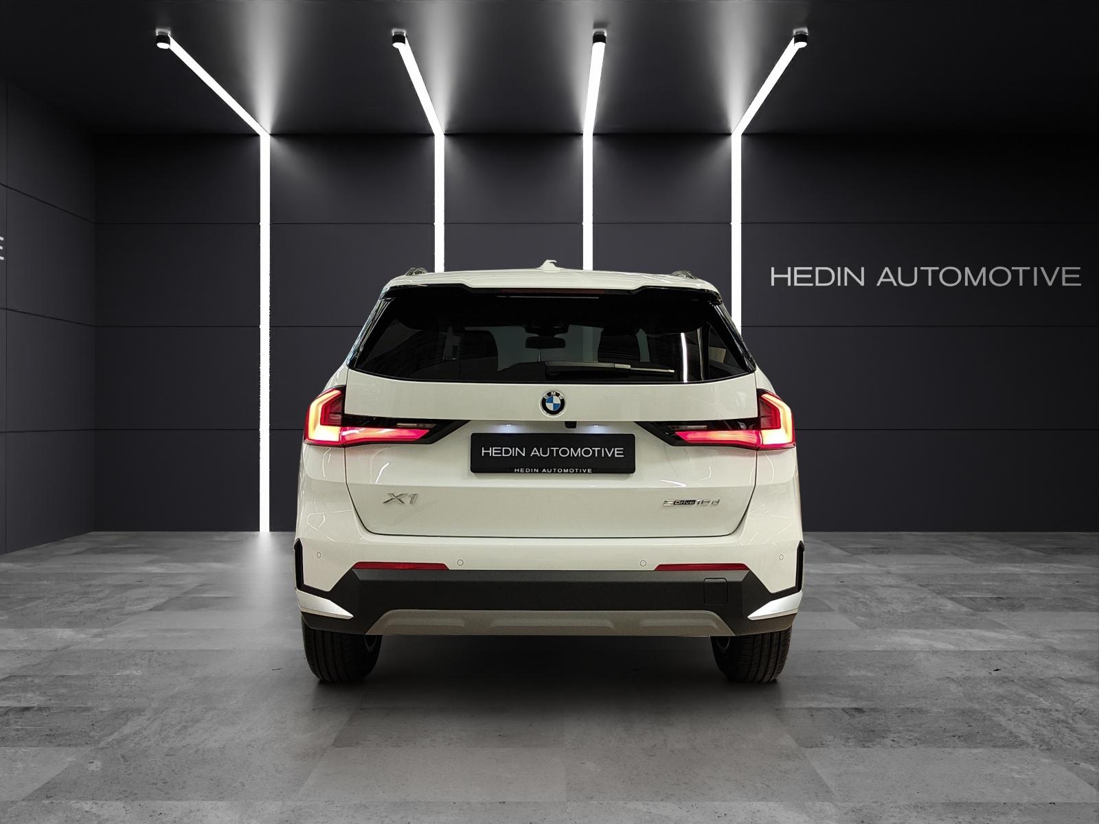 BMW X1 18d sDrive-image-4