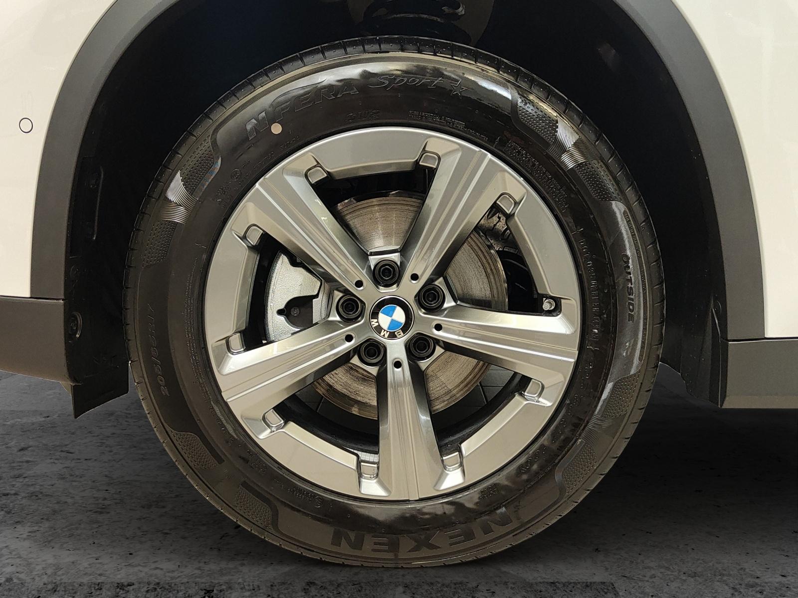 BMW X1 18d sDrive-image-8
