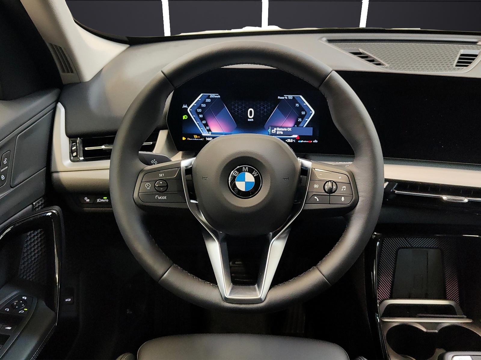 BMW X1 18d sDrive-image-11