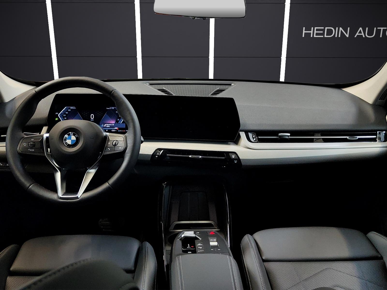 BMW X1 18d sDrive-image-17