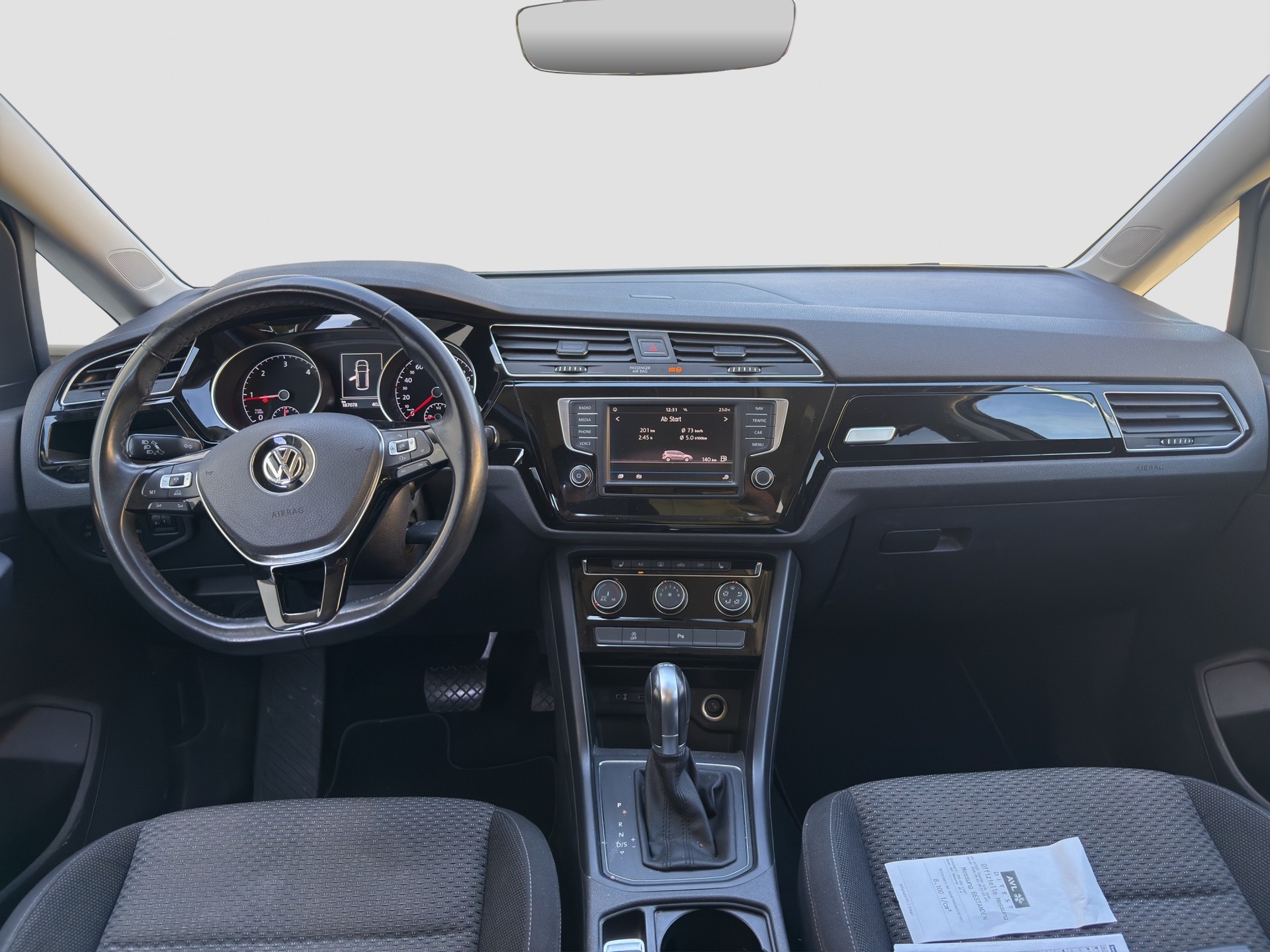 VW Touran 1.6 TDI BlueMotion Technology Comfortline DSG ** Frisch ab MFK und Service **-image-9