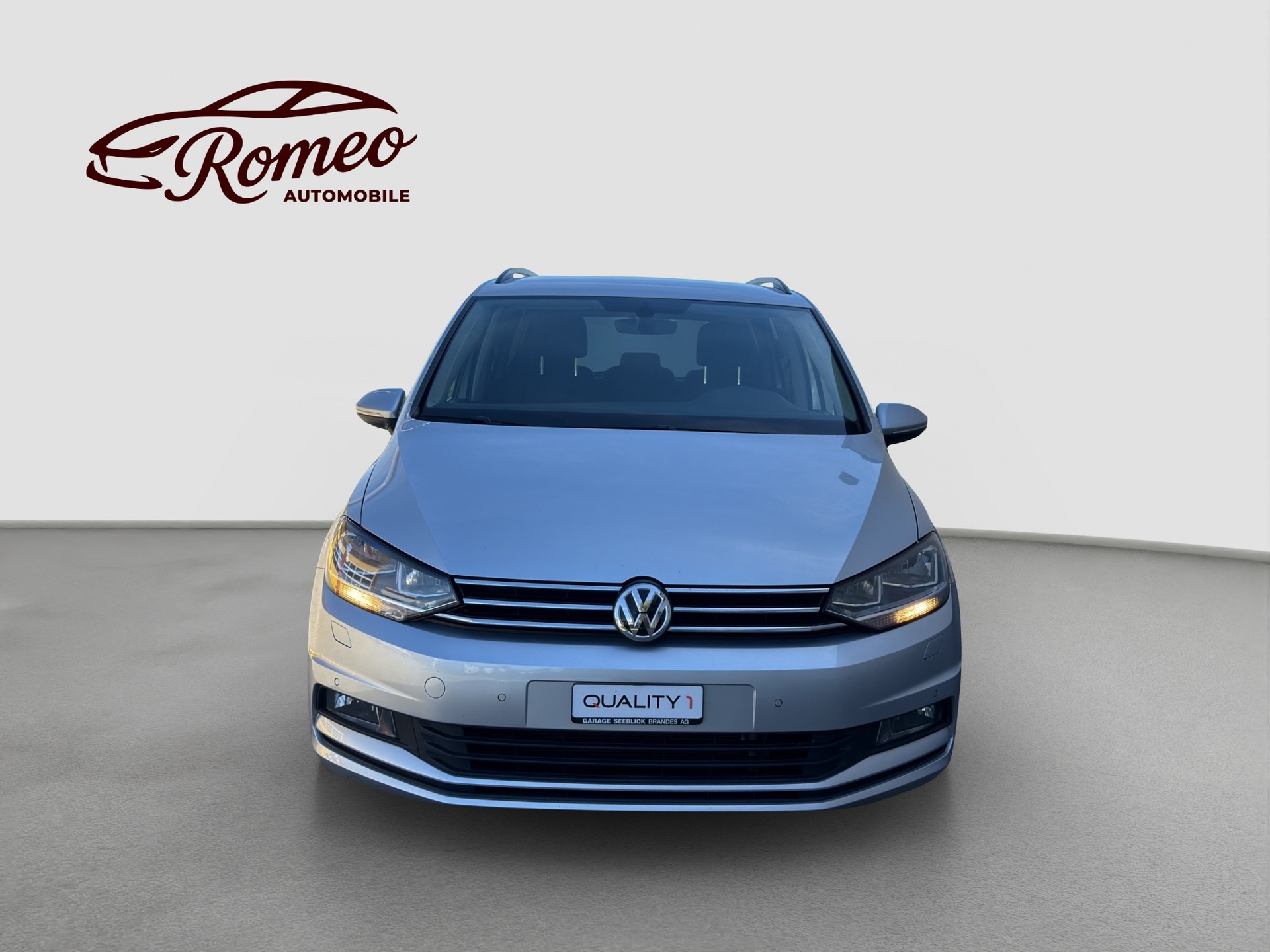 VW Touran 1.6 TDI BlueMotion Technology Comfortline DSG ** Frisch ab MFK und Service **-image-5
