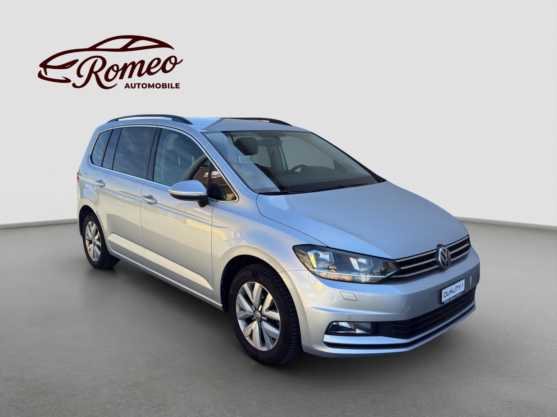 VW Touran 1.6 TDI BlueMotion Technology Comfortline DSG ** Frisch ab MFK und Service **-image-1