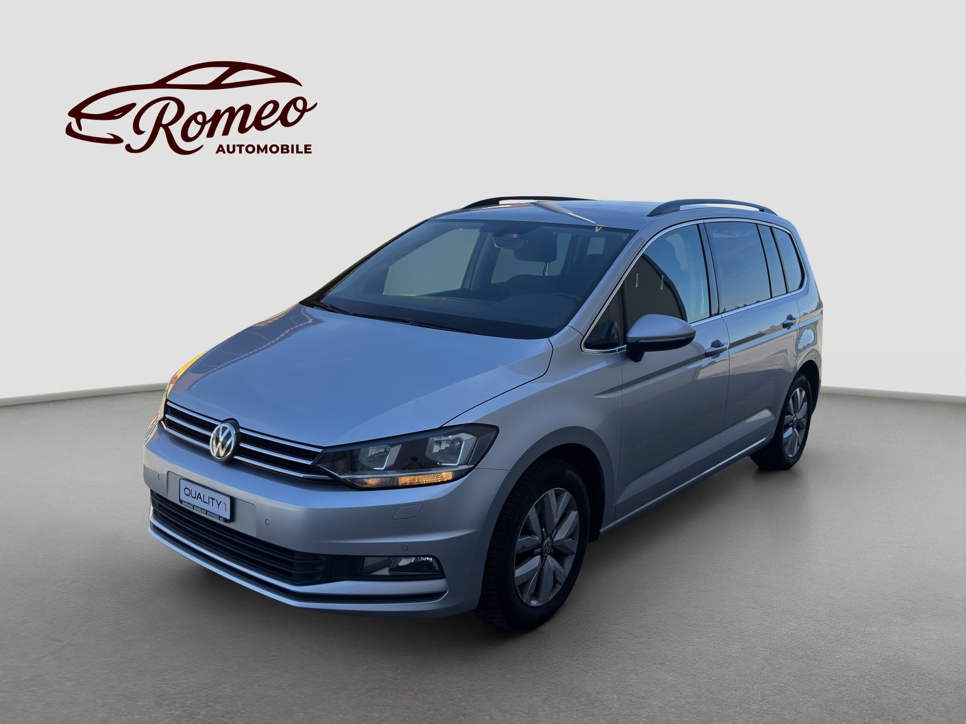 VW Touran 1.6 TDI BlueMotion Technology Comfortline DSG ** Frisch ab MFK und Service **-image-0