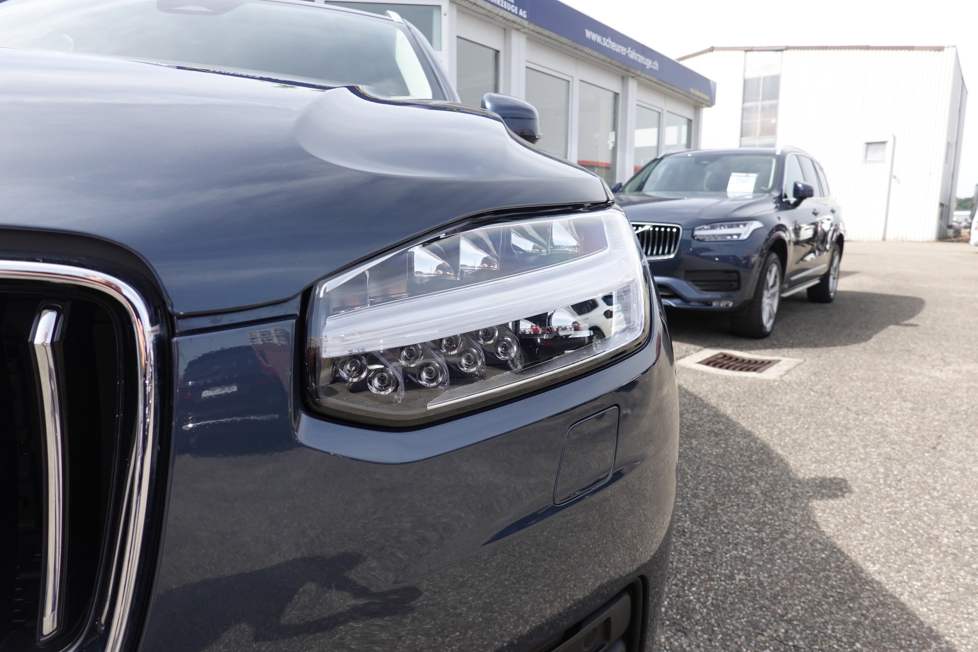 VOLVO XC90 B5 - BENZIN - MILDHYBRID - AWD - "CORE" - GEARTRONIC - 250 PS-image-6