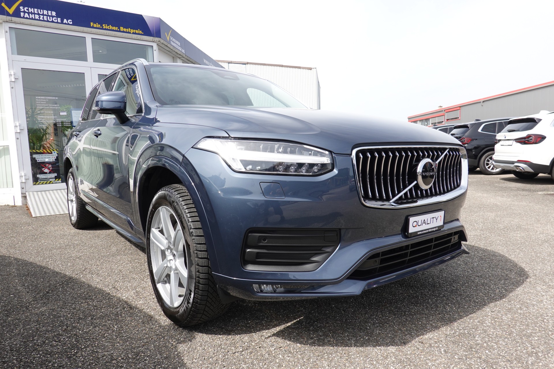 VOLVO XC90 B5 - BENZIN - MILDHYBRID - AWD - "CORE" - GEARTRONIC - 250 PS-image-4