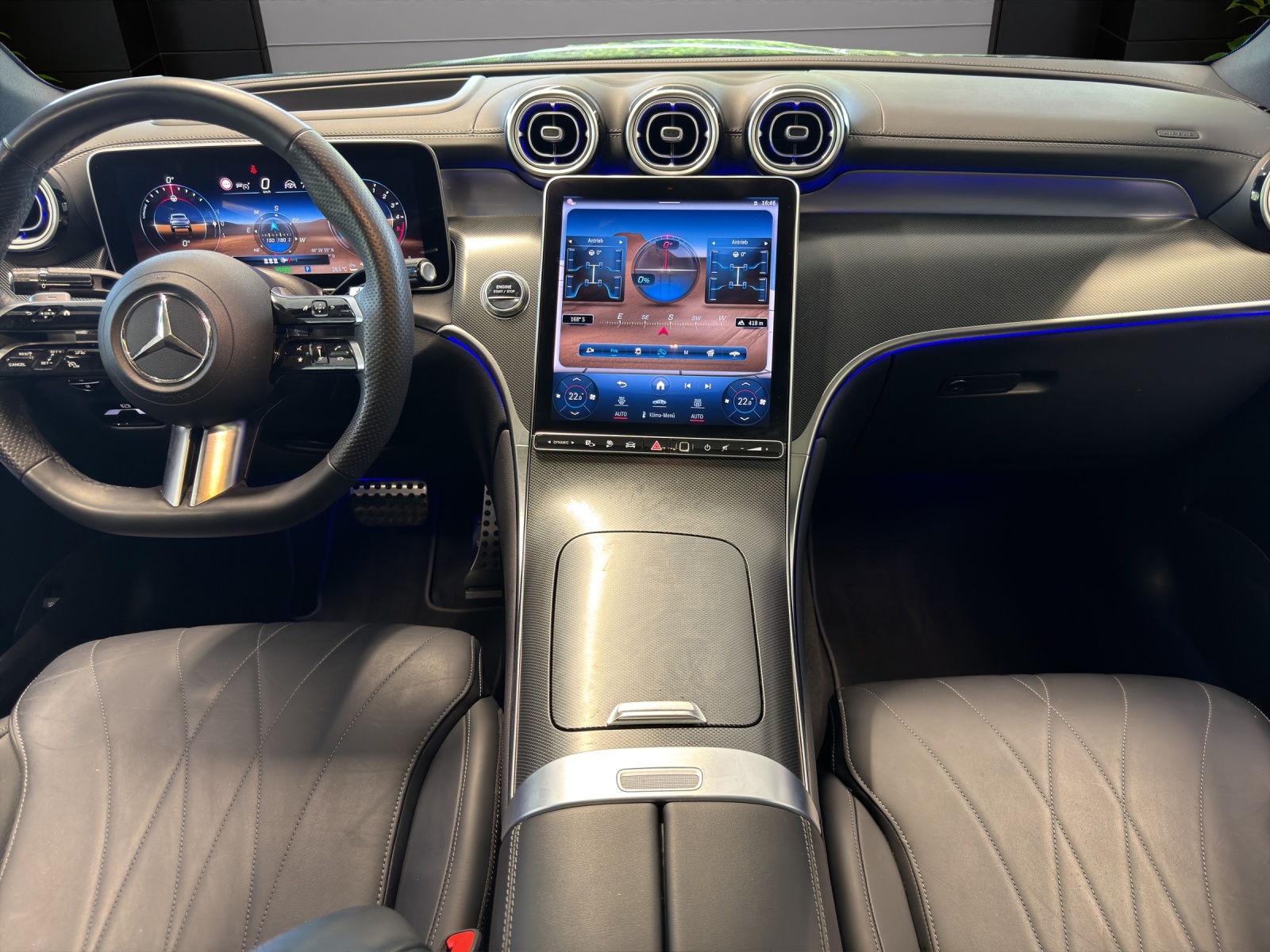 MERCEDES-BENZ GLC Coupé 300 de AMG Line 4Matic 9G-Tronic-image-12
