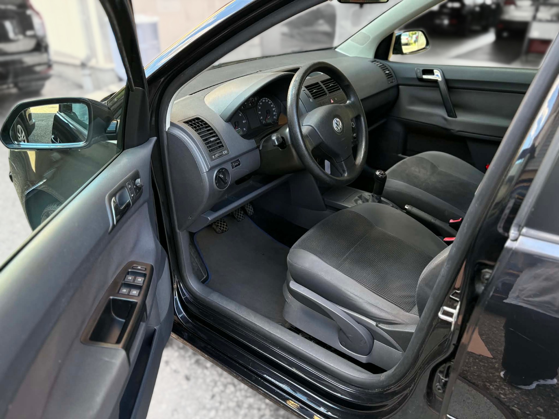 VW Polo 1.6 16V Trendline-image-7