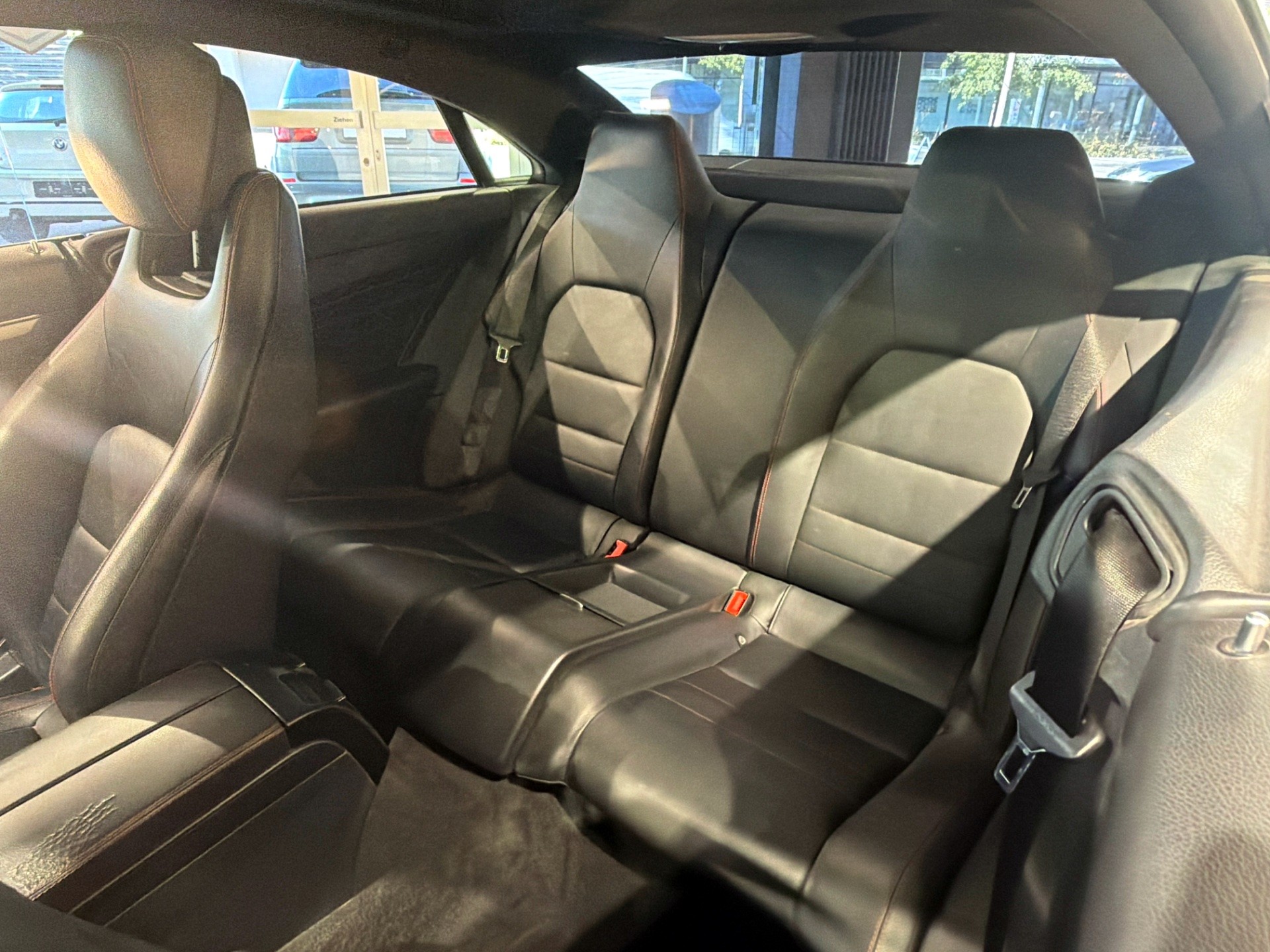 MERCEDES-BENZ E 350 4Matic 7G-Tronic-image-11
