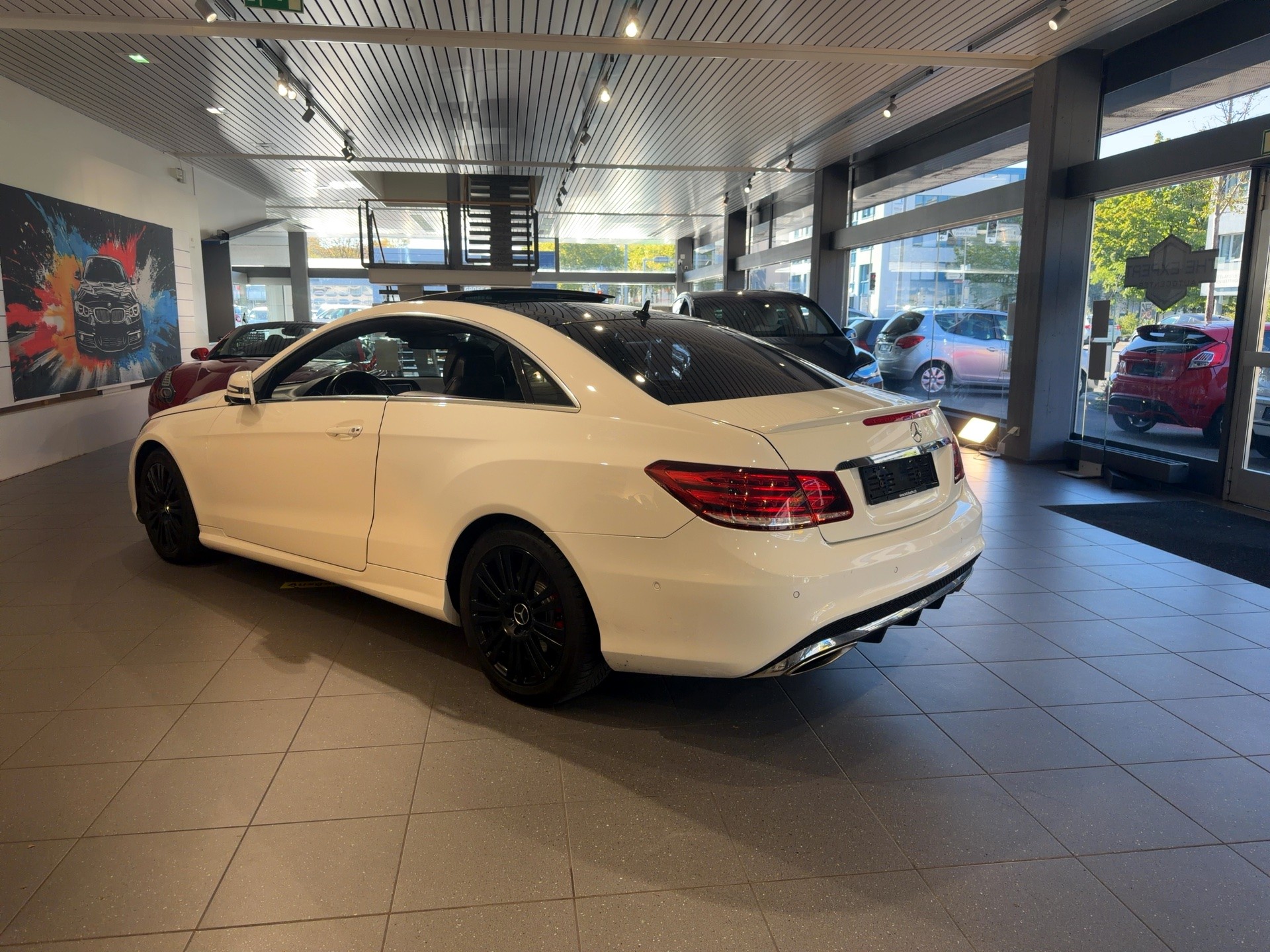 MERCEDES-BENZ E 350 4Matic 7G-Tronic-image-4