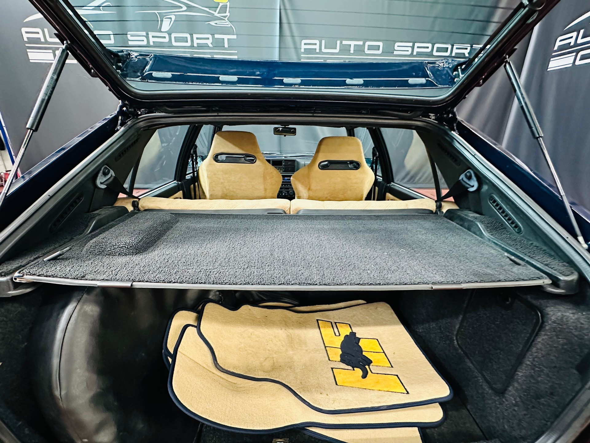 LANCIA Delta HF Integrale Evo 2 16V-image-11