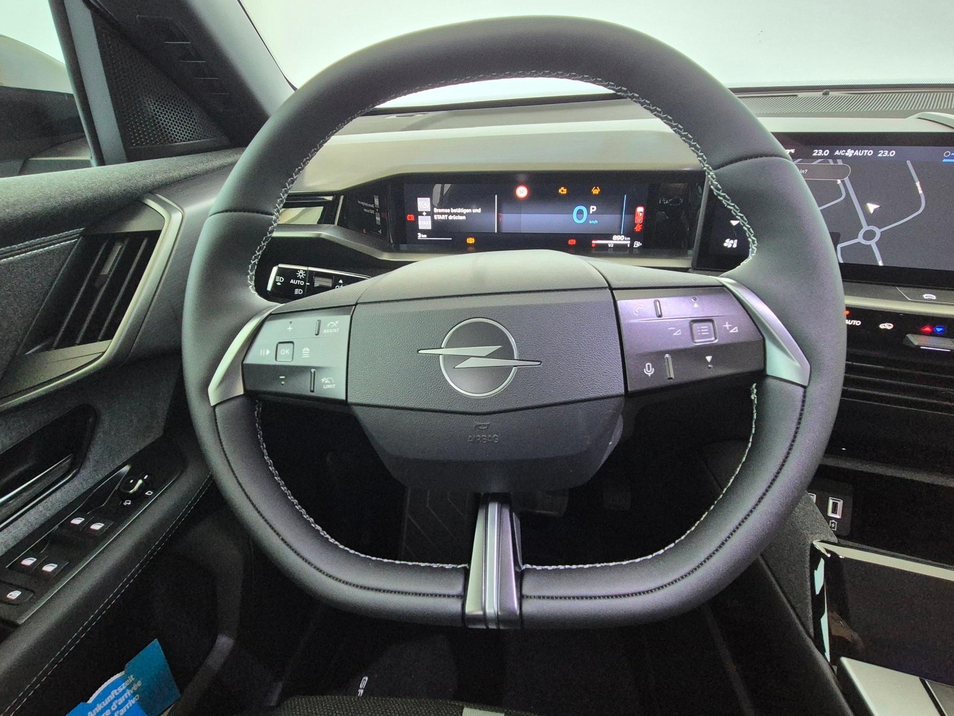 OPEL Grandland 1.2 T HEV Edition-image-8